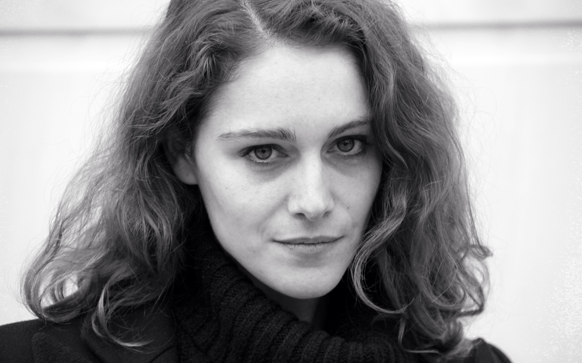 Греческая актриса Ариана Лабед черно белое фото