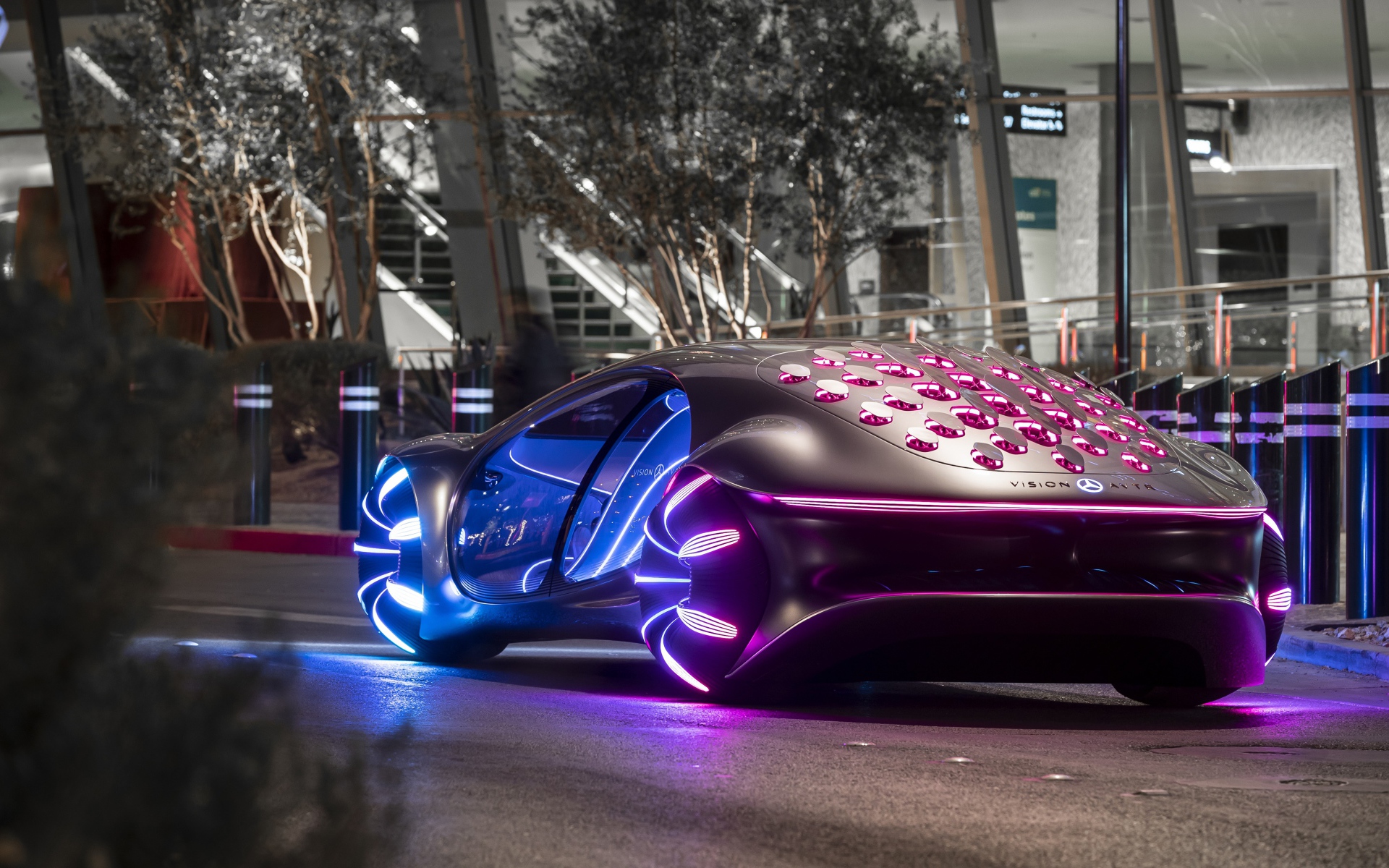 Футуристический автомобиль Mercedes-Benz VISION AVTR, 2020 года 