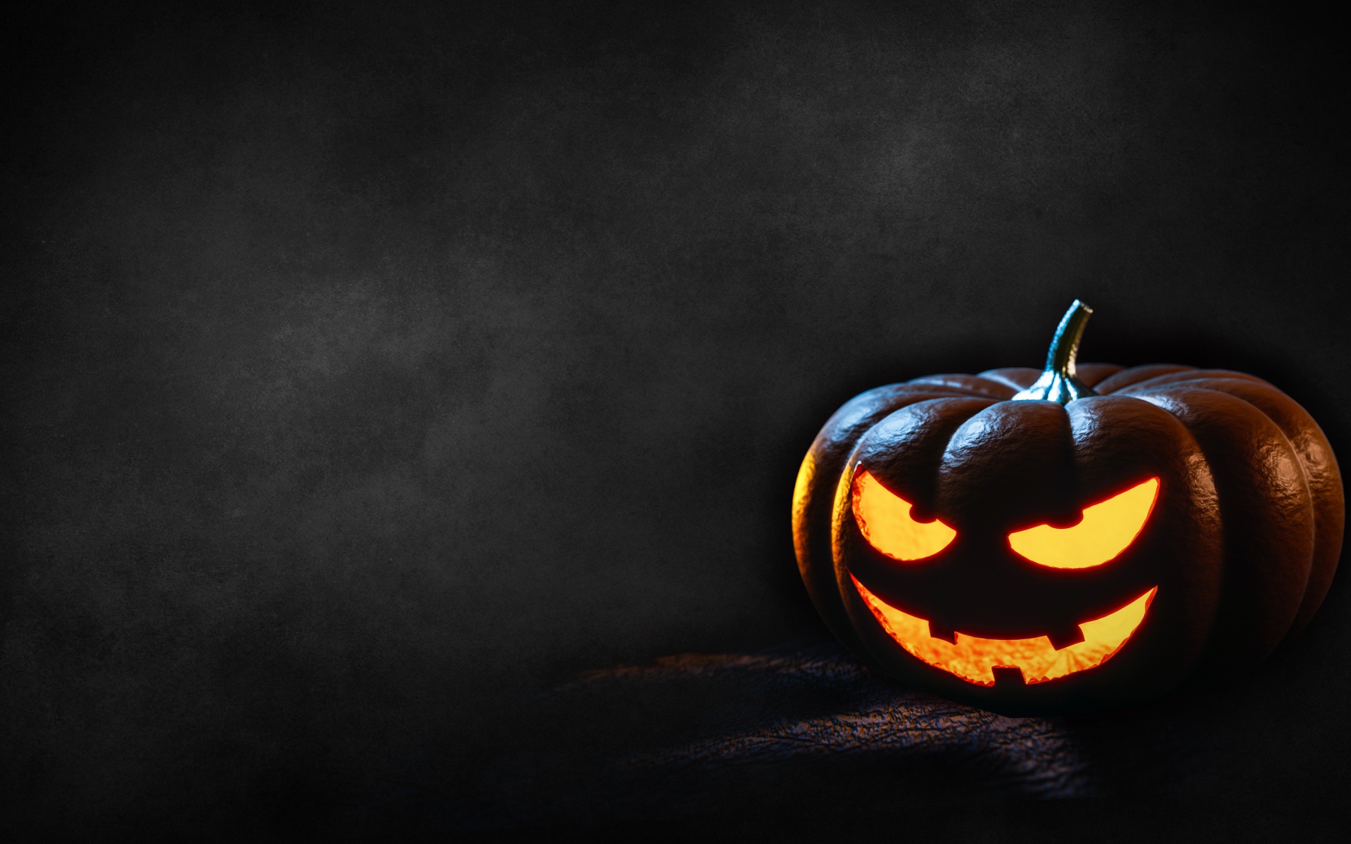 Грозная тыква на сером фон, шаблон для открытки на Хэллоуин