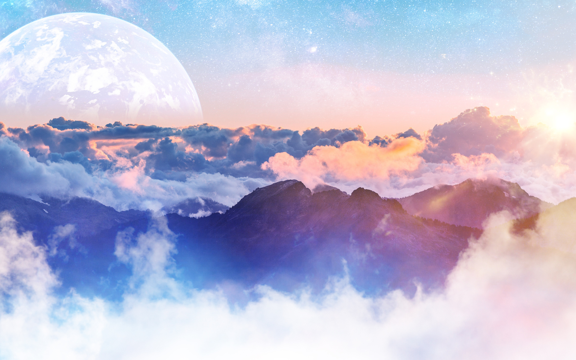 Густые облака над горами на фоне большой луны в небе