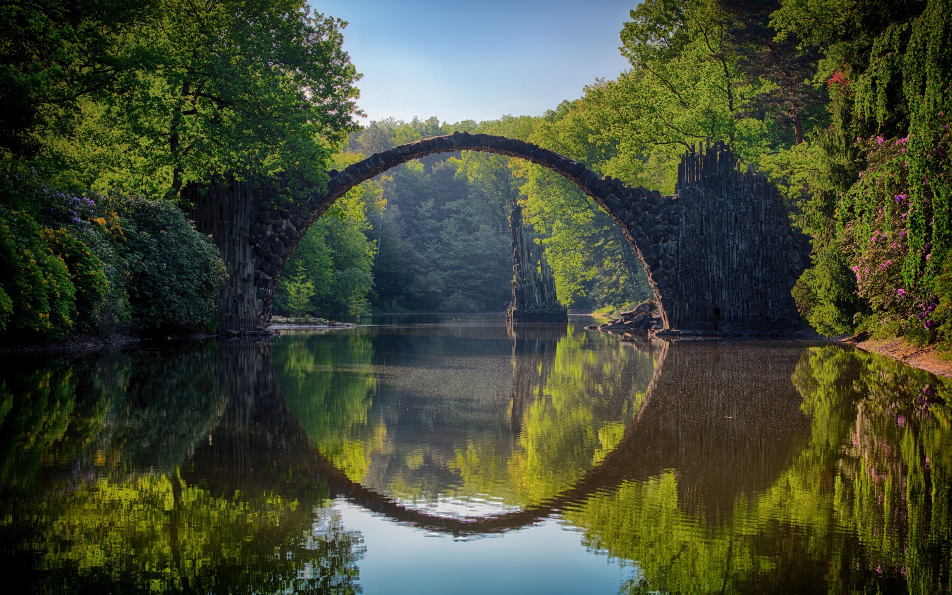 Чертов мост Ракотцбрюке через реку, Германия