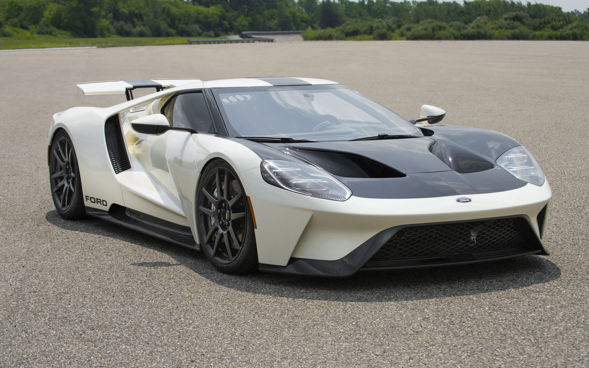 Спортивный Ford GT 64 Heritage, 2022 года