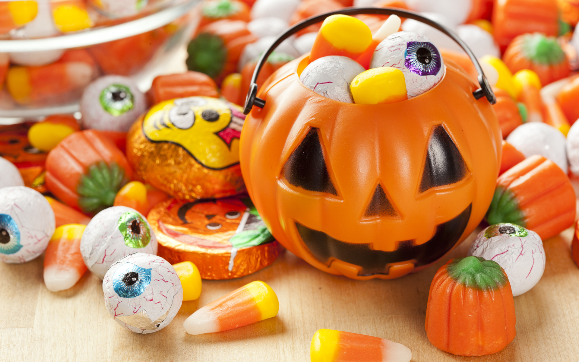 Страшные сладкие угощения на праздник Хэллоуин