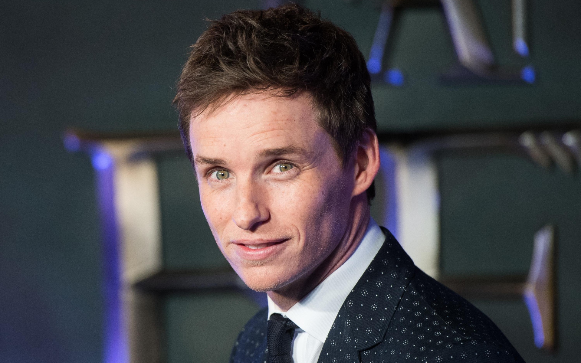 Британский актер Эдди Редмэйн