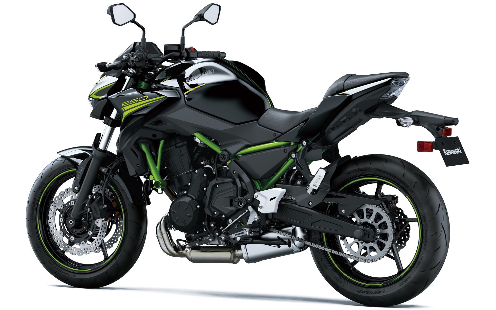 Мотоцикл Kawasaki Z H2, 2021 года на белом фоне