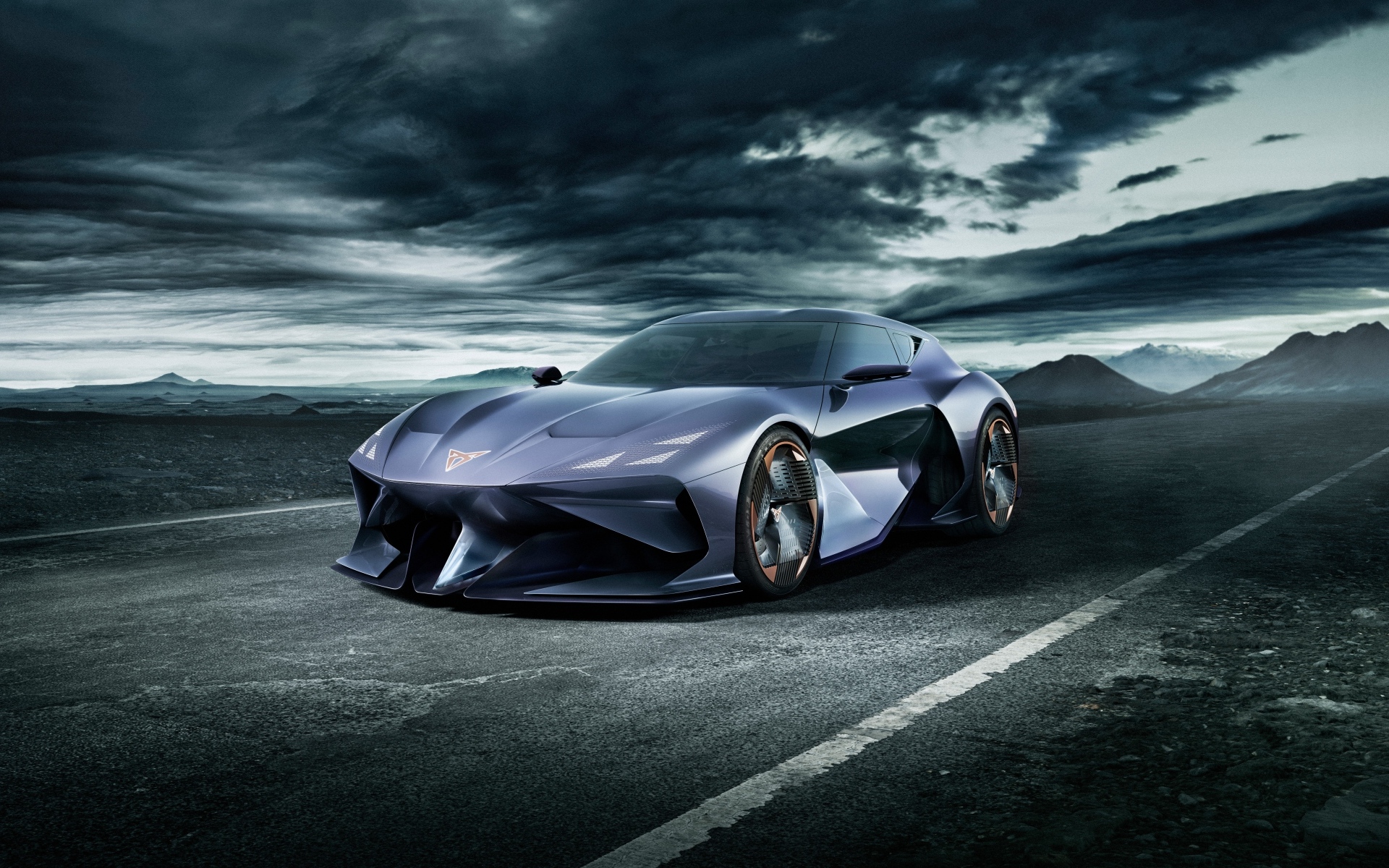 Автомобиль Cupra DarkRebel на фоне грозового неба