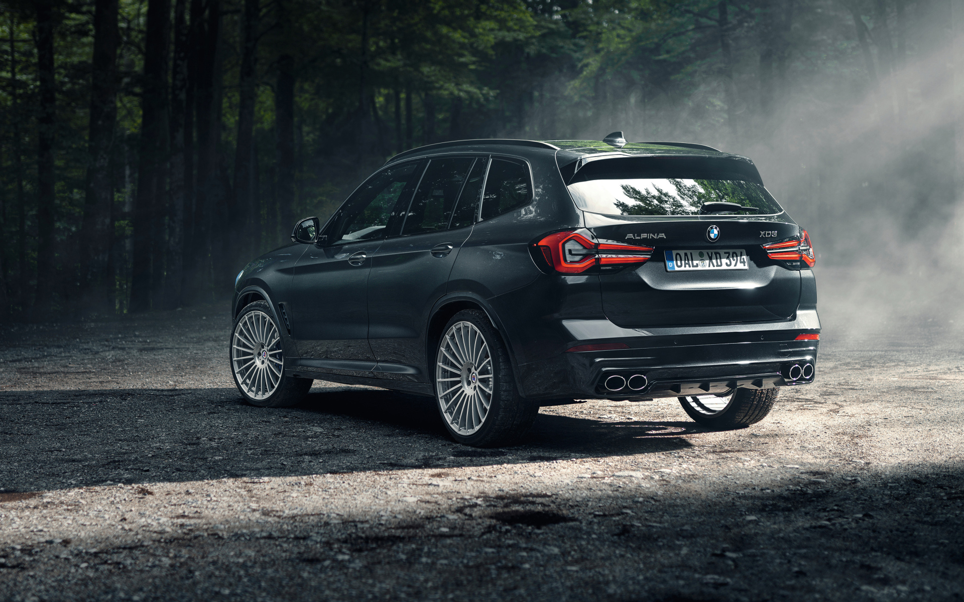 Внедорожник Alpina XD3,  2023 года вид сзади