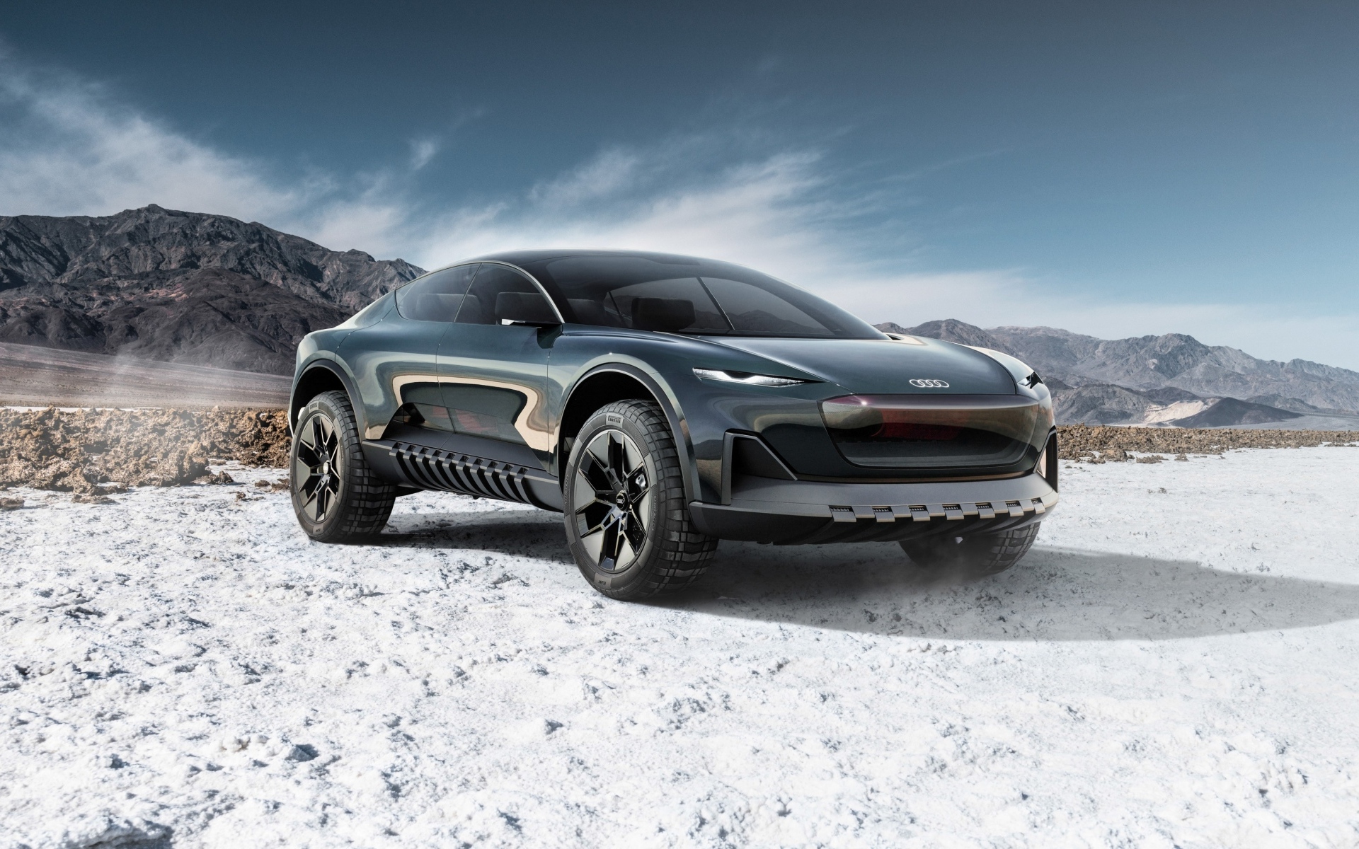 Внедорожник Audi Activesphere в горах