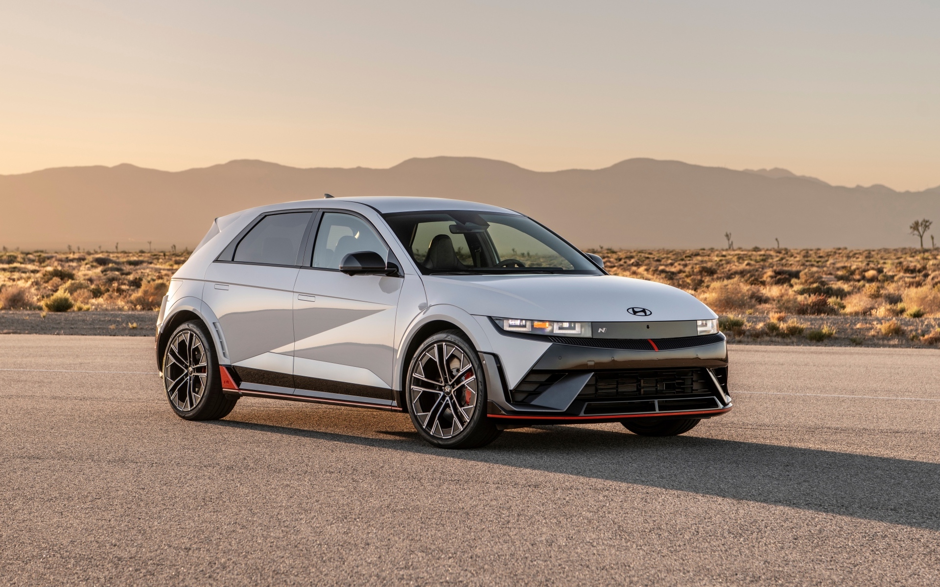 Автомобиль Hyundai IONIQ 5 N 2025 года