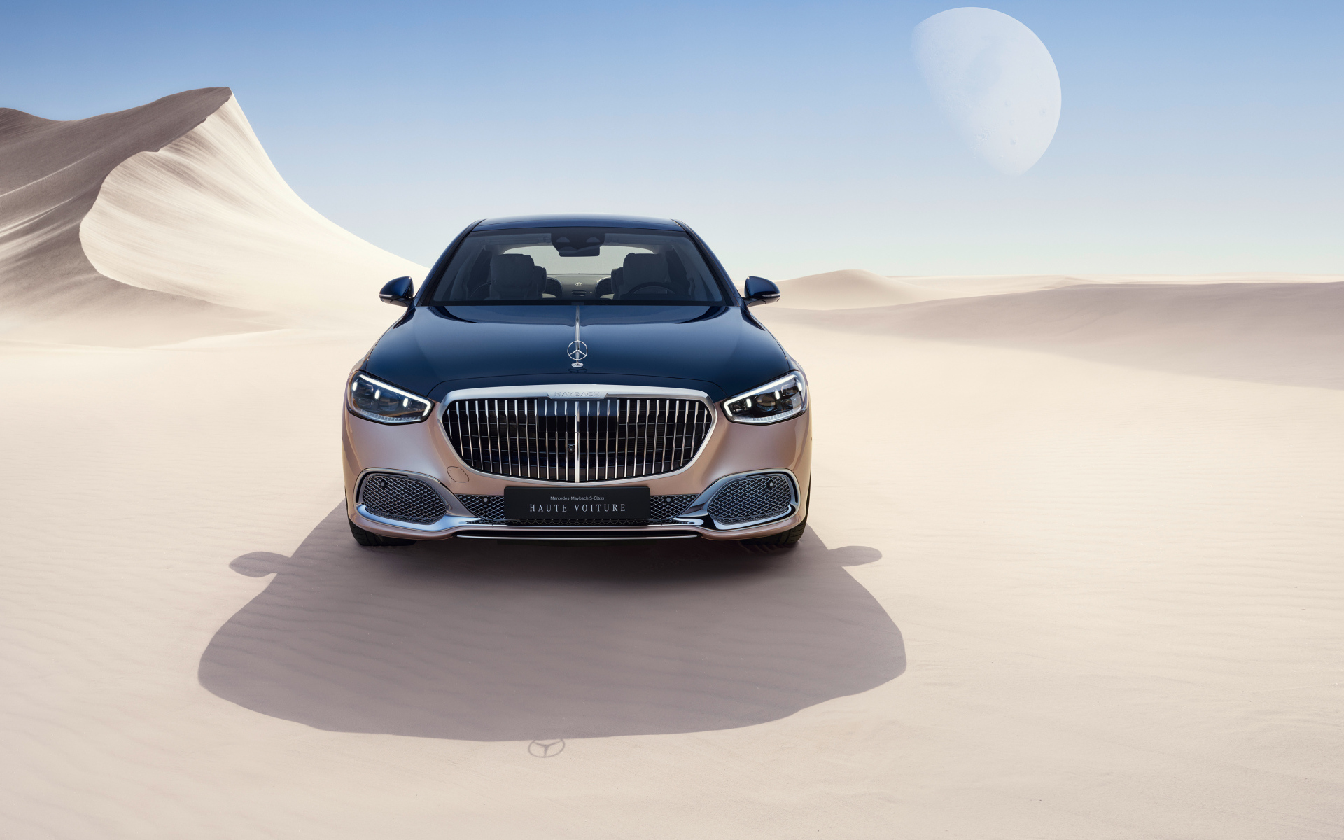 Автомобиль Mercedes-Maybach S 680 4MATIC Haute Voiture 2023 вид спереди