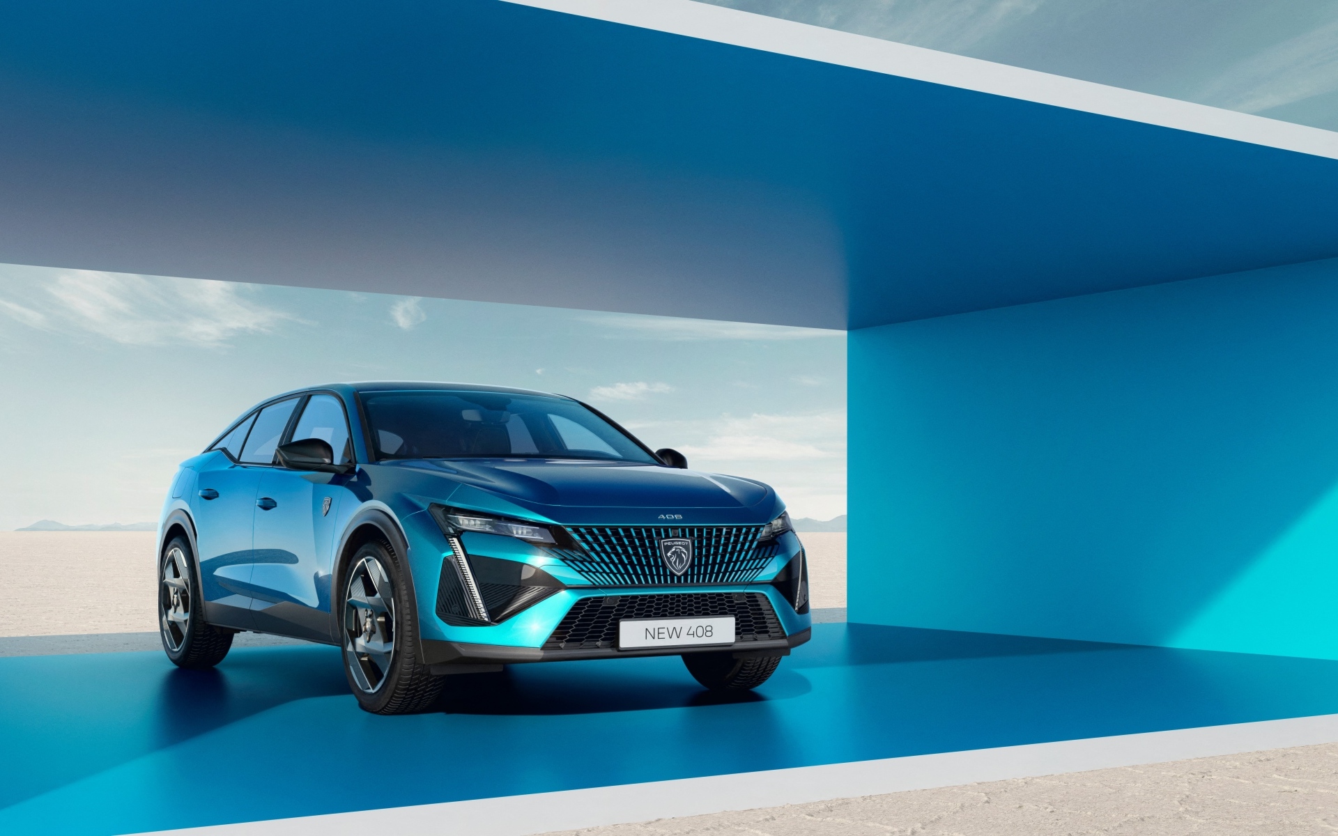 Стильный синий автомобиль Peugeot 408 GT