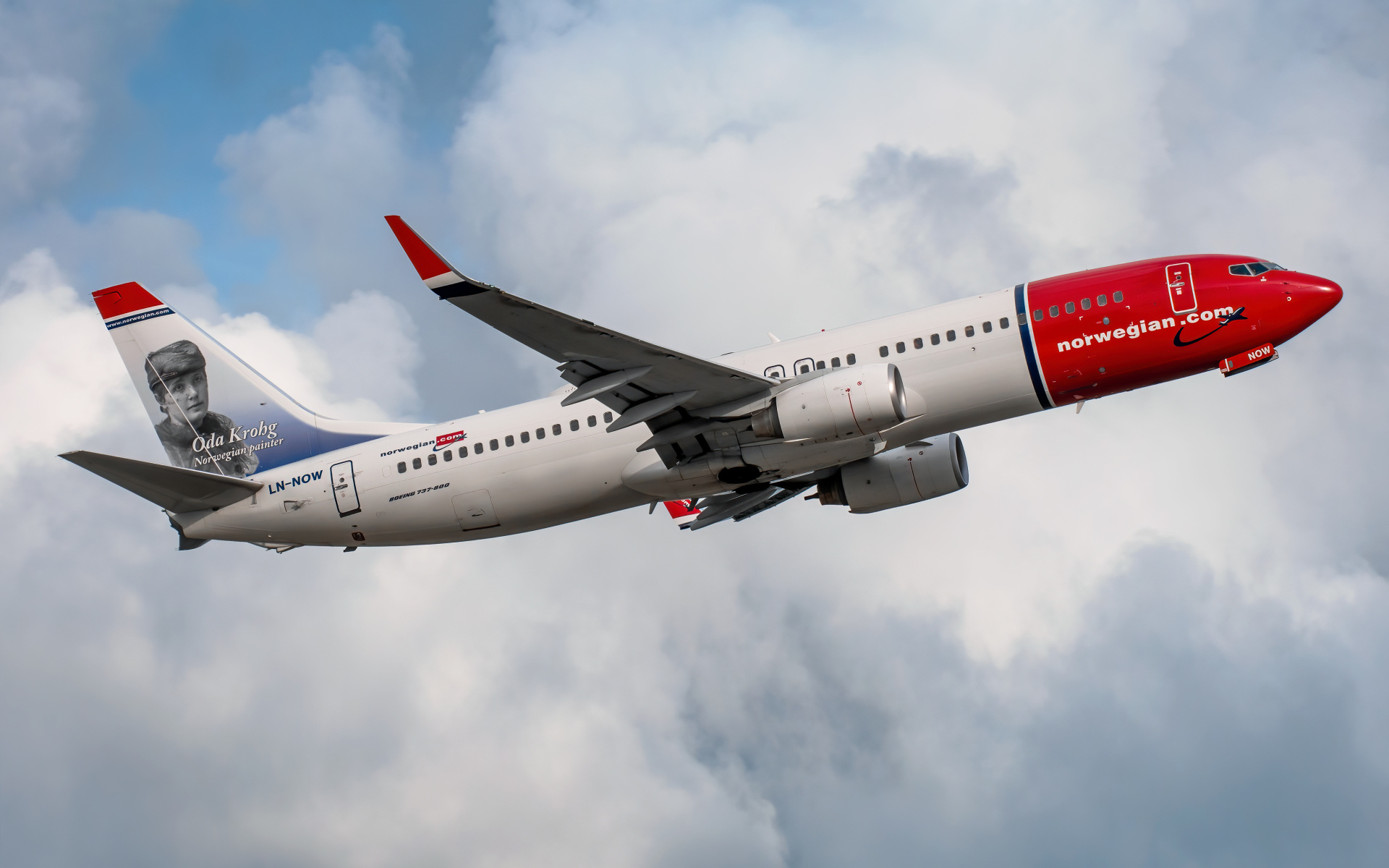 Пассажирский боинг 737-800W,  компании Norwegian Air