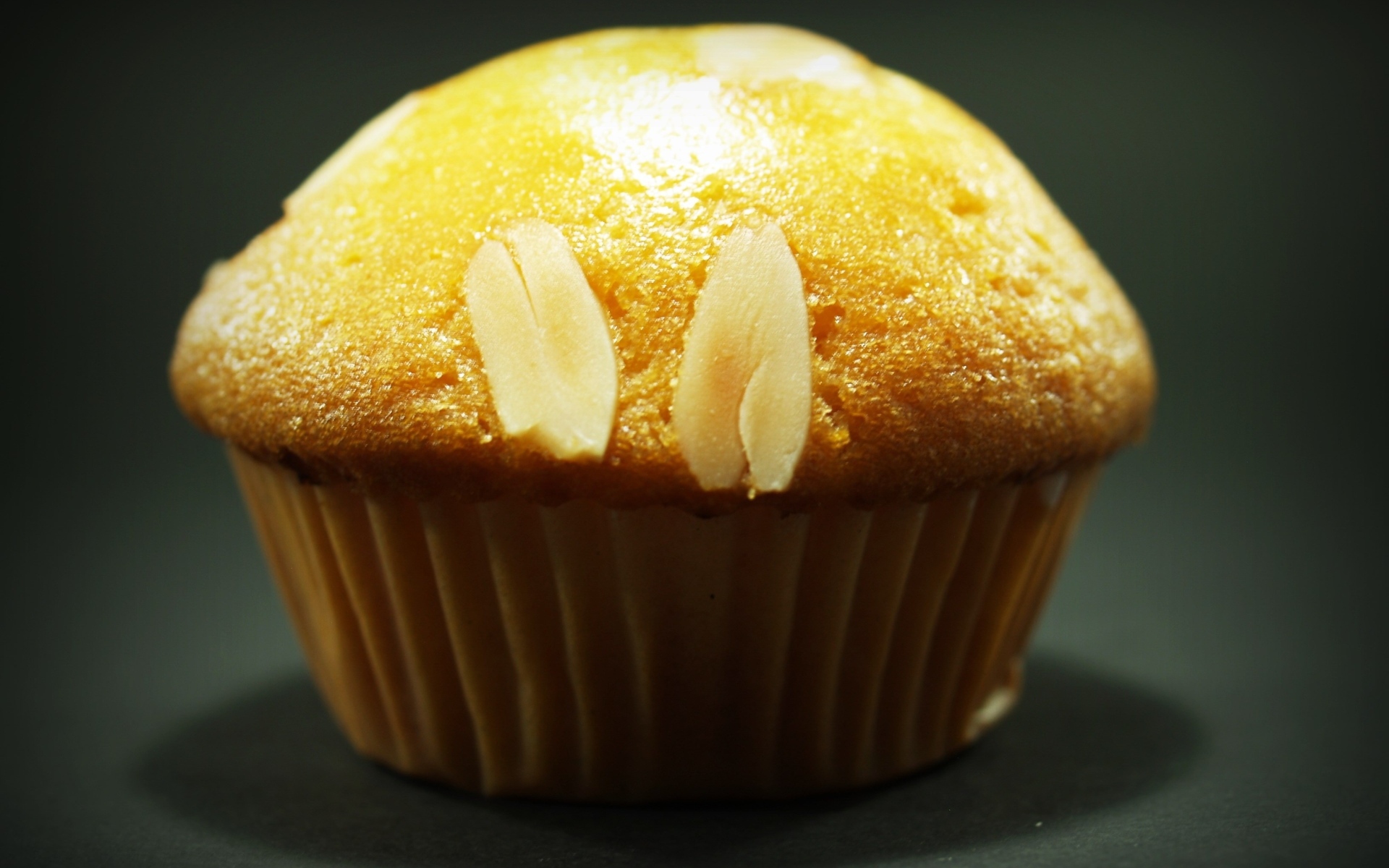 Кекс с арахисом крупным планом