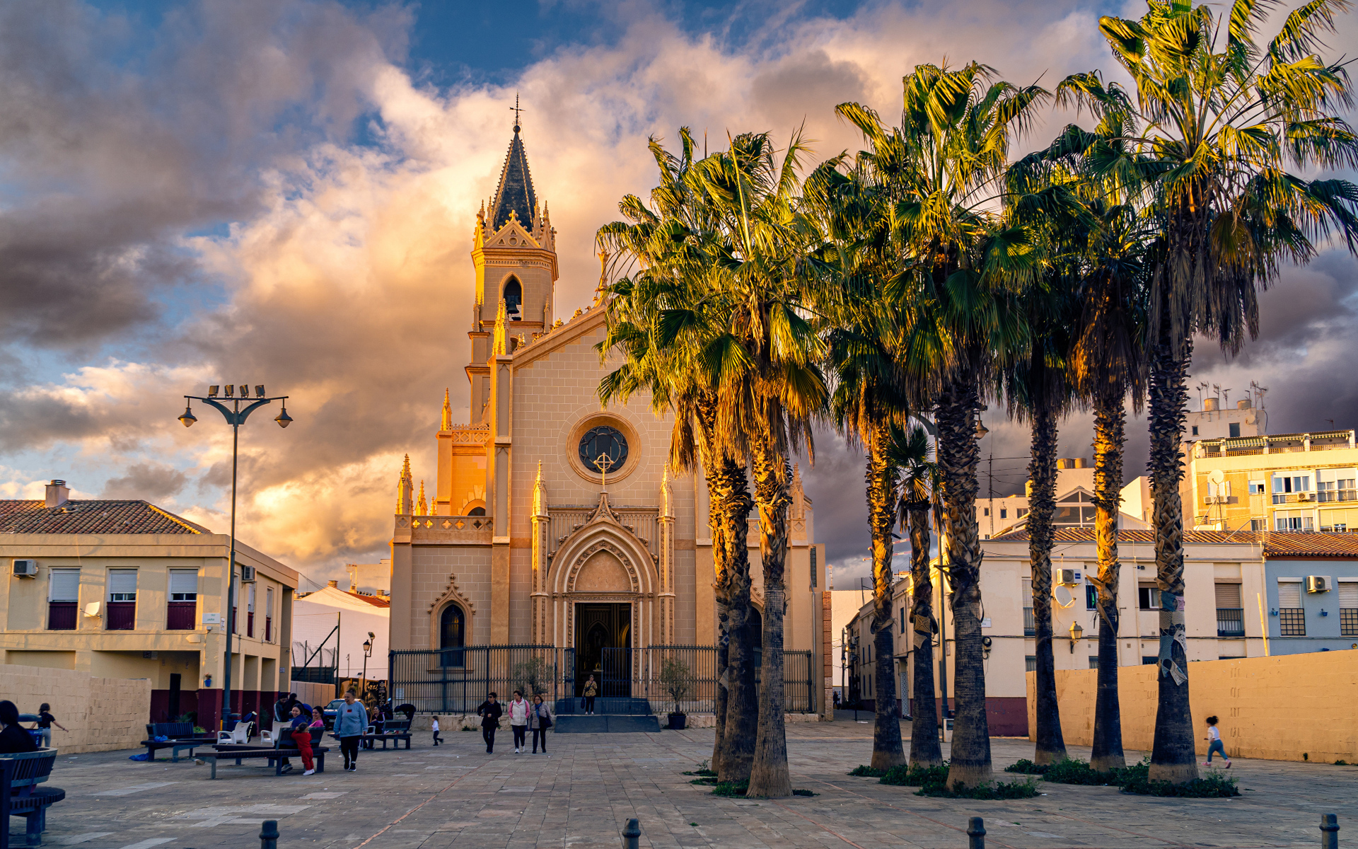 Старая церковь в городе Малага,  Испания