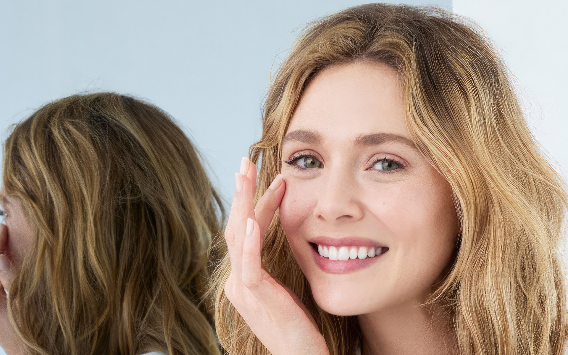 Нежная настоящая девушка актриса Элизабет Олсен