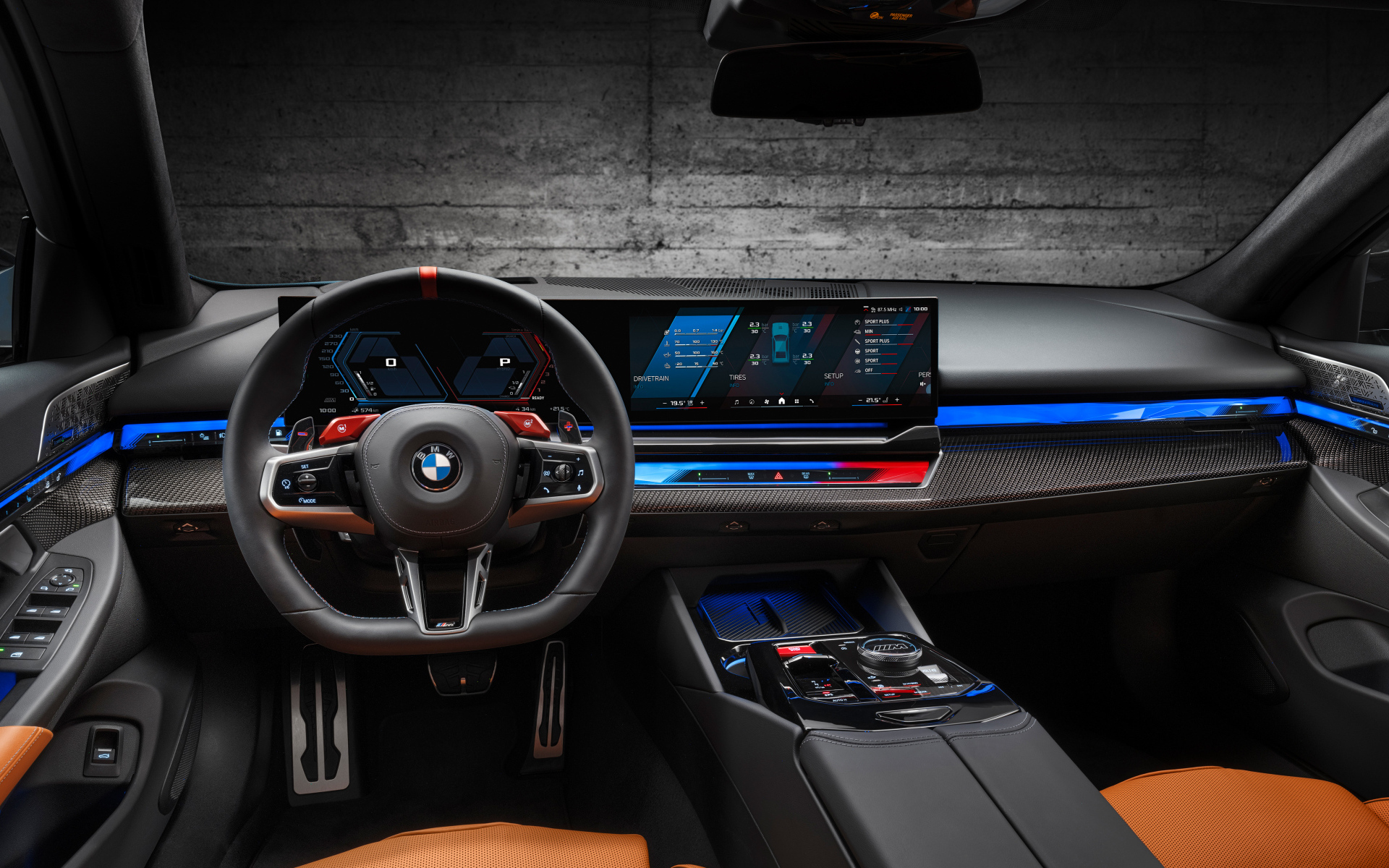 Салон автомобиля BMW M5 2024 года