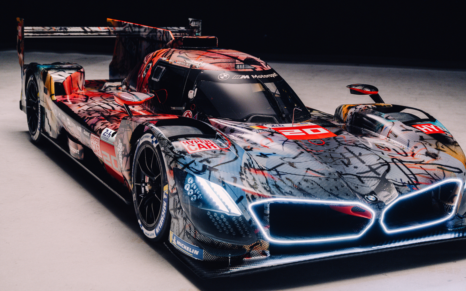 Новый спортивный автомобиль  BMW Art Car By Julie Mehretu