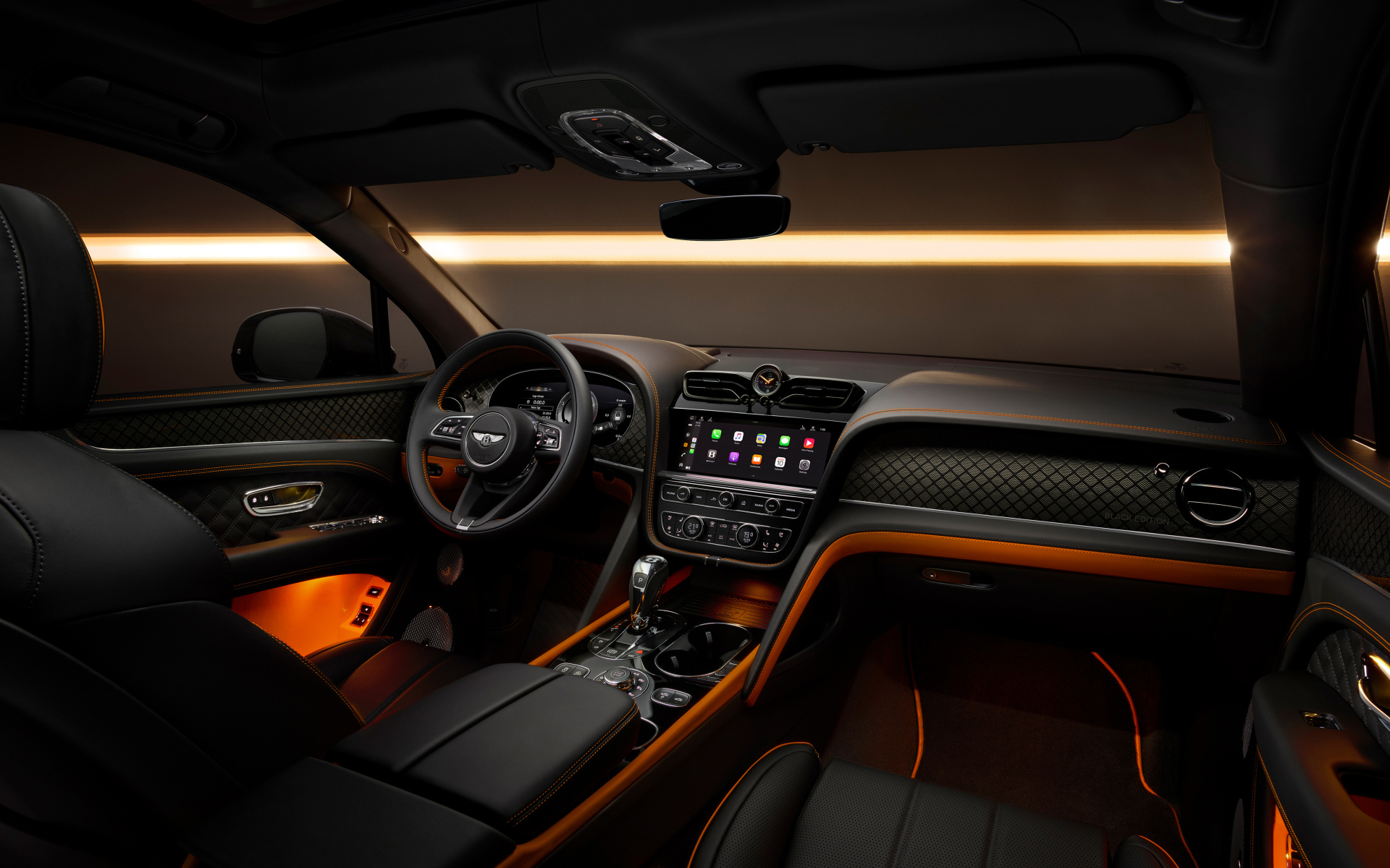 Салон автомобиля Bentley Bentayga S Black Edition 2024 года