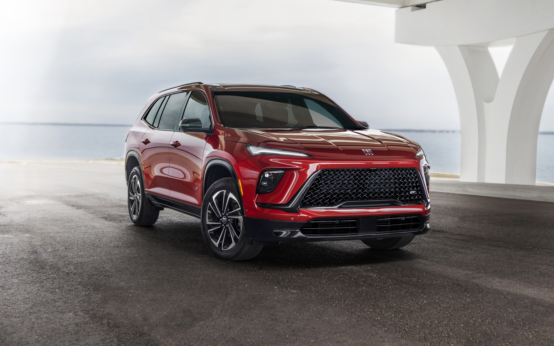 Красный Buick Enclave ST  2025 года