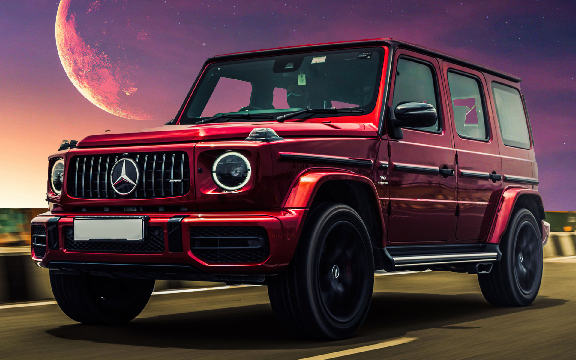 Красный джип Mercedes-AMG G63