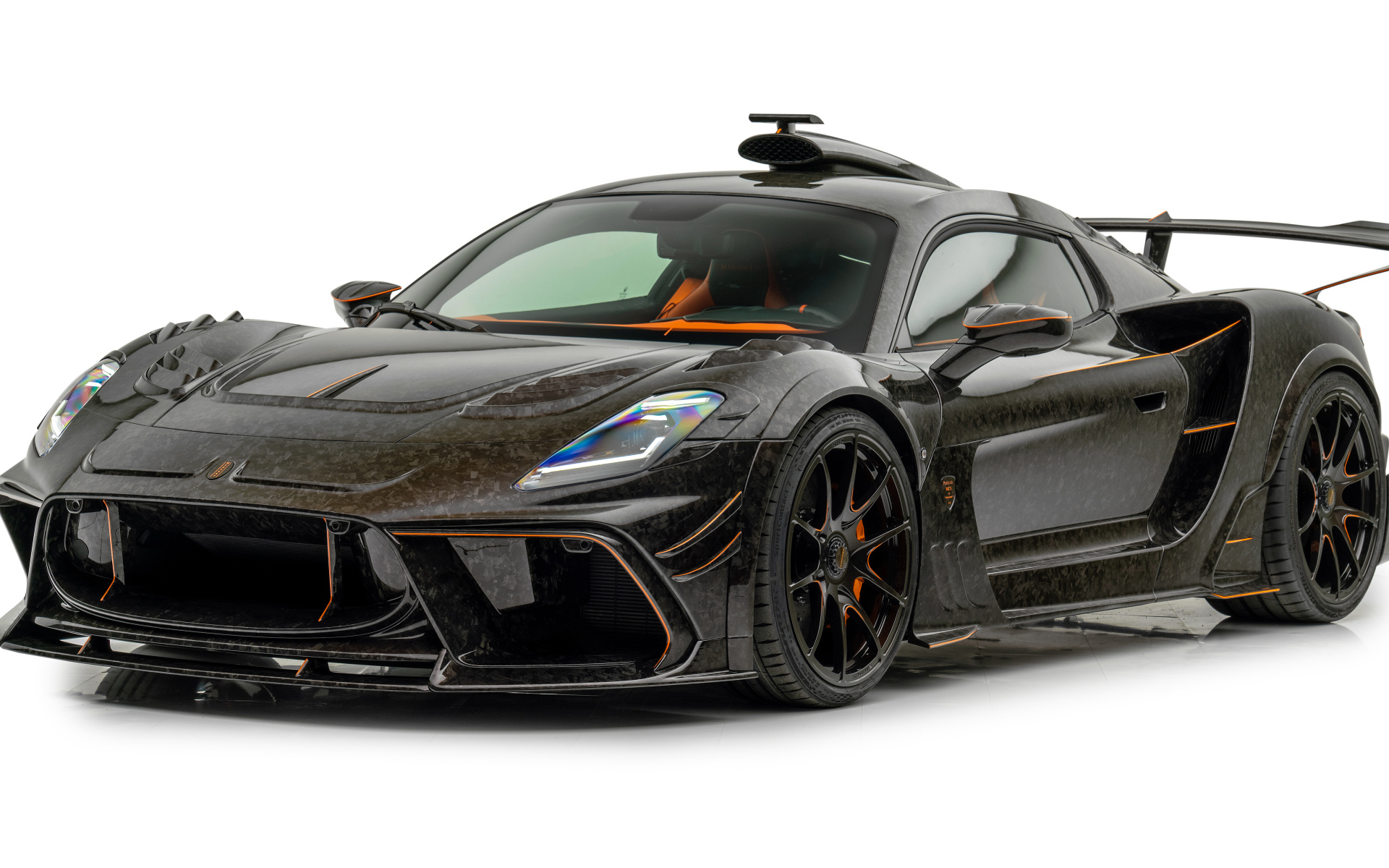 Черный автомобиль Mansory MCX Pergusa 2024 года