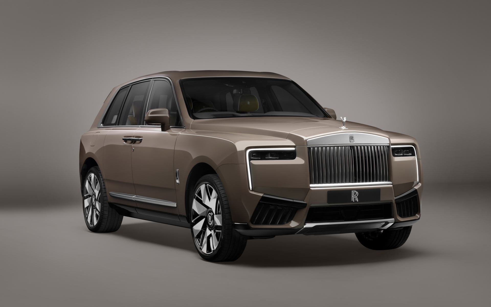 Автомобиль Rolls-Royce Cullinan Series II