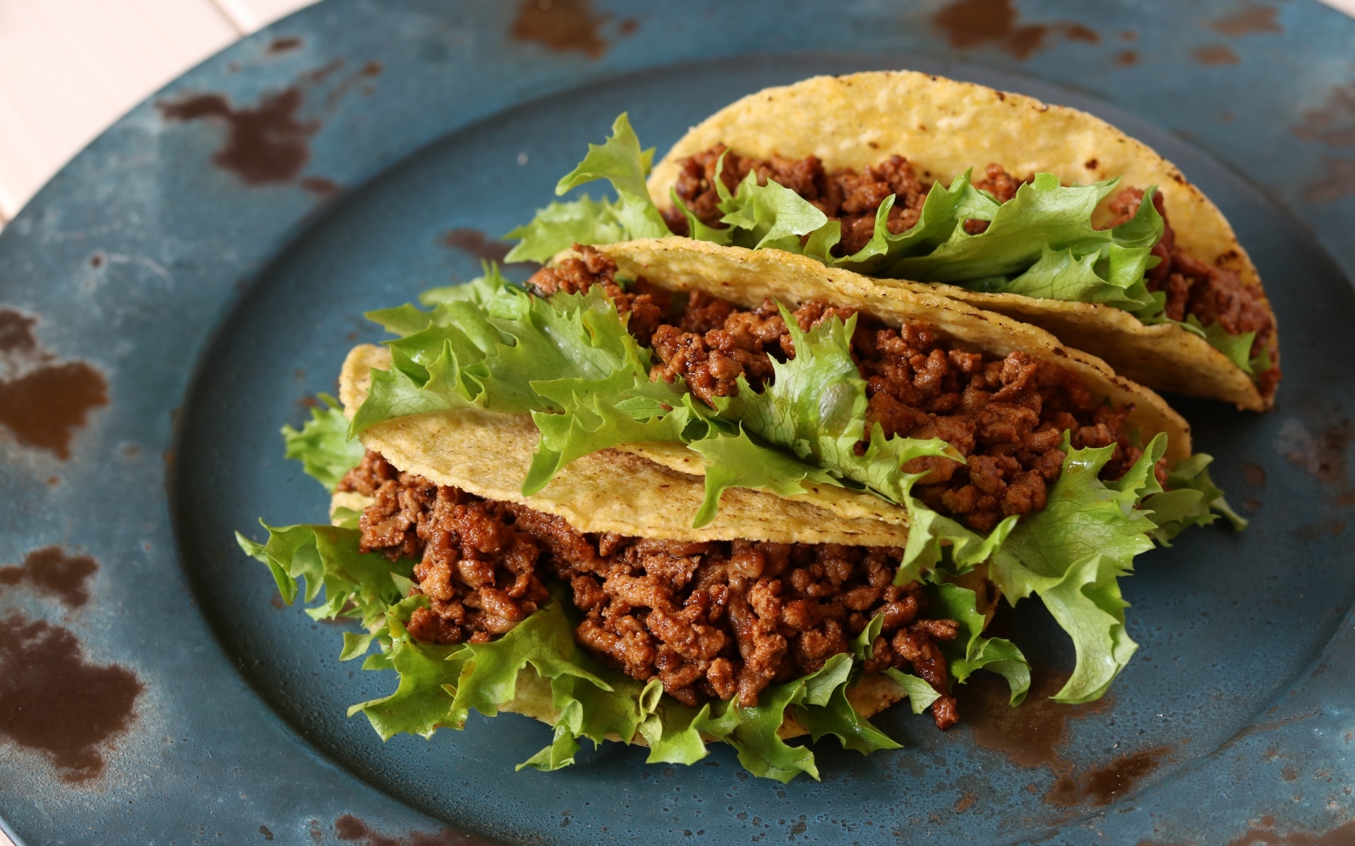 Мексиканское блюдо тако в лепешке