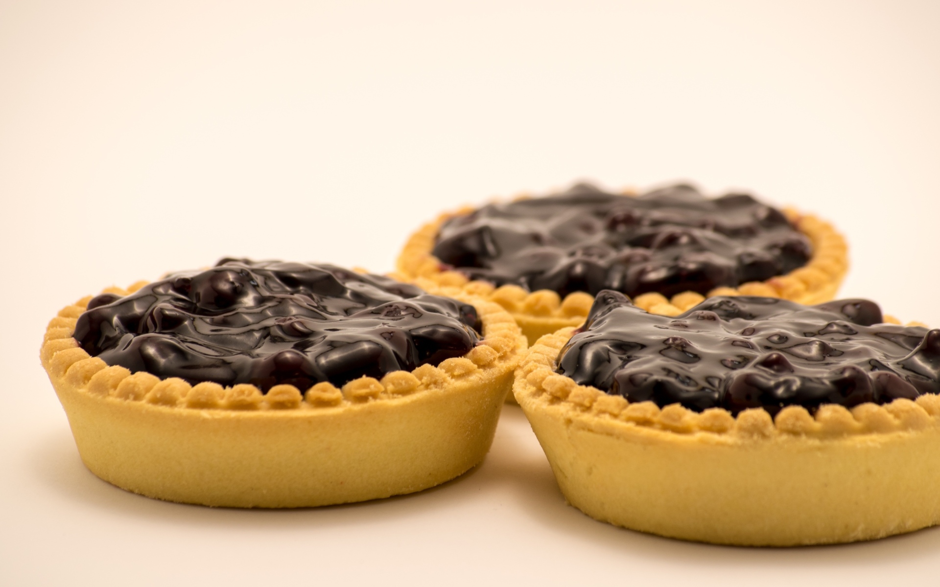 Песочные тарталетки с шоколадным кремом