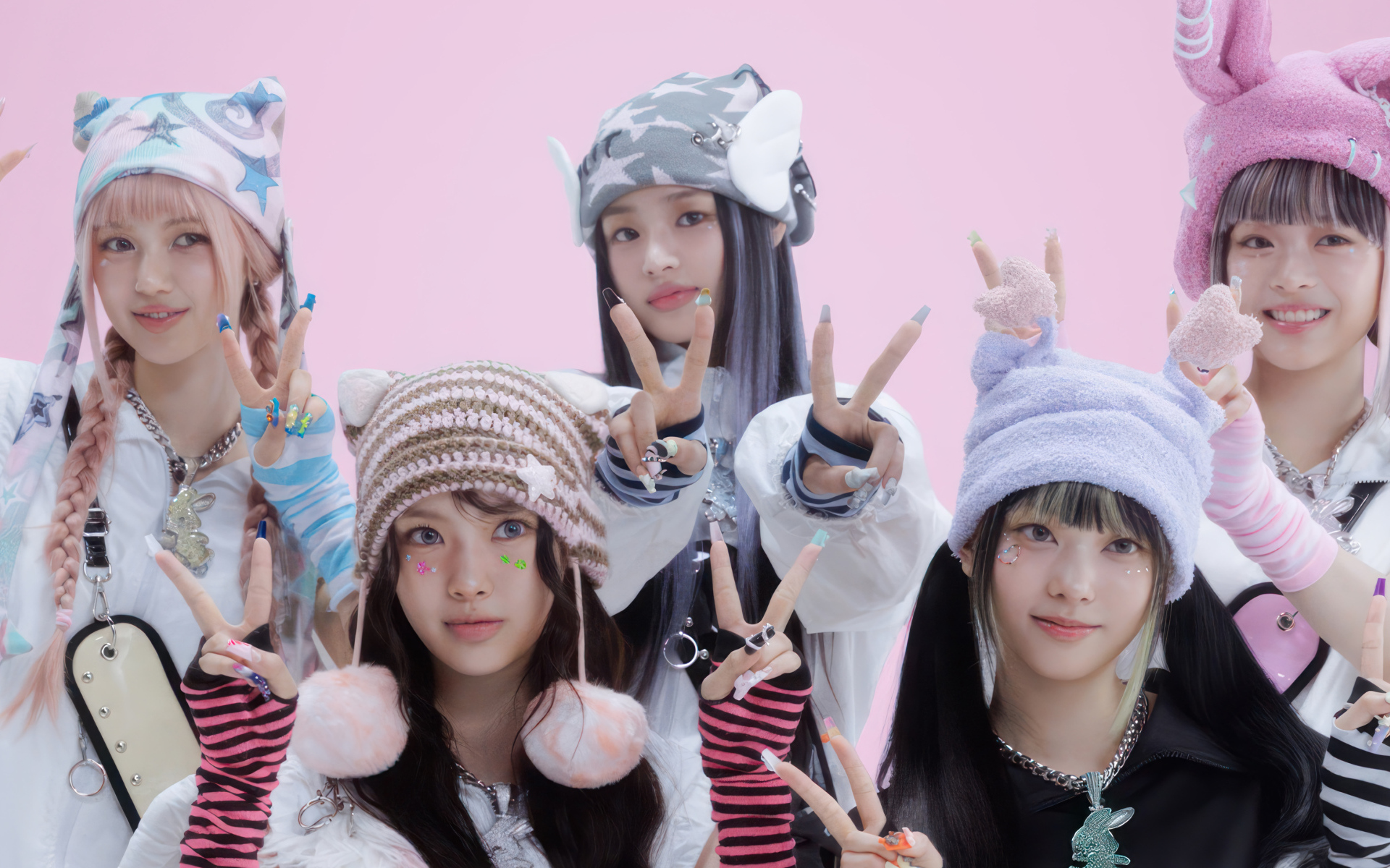 Девушки из коллаборации PUBG x NewJeans