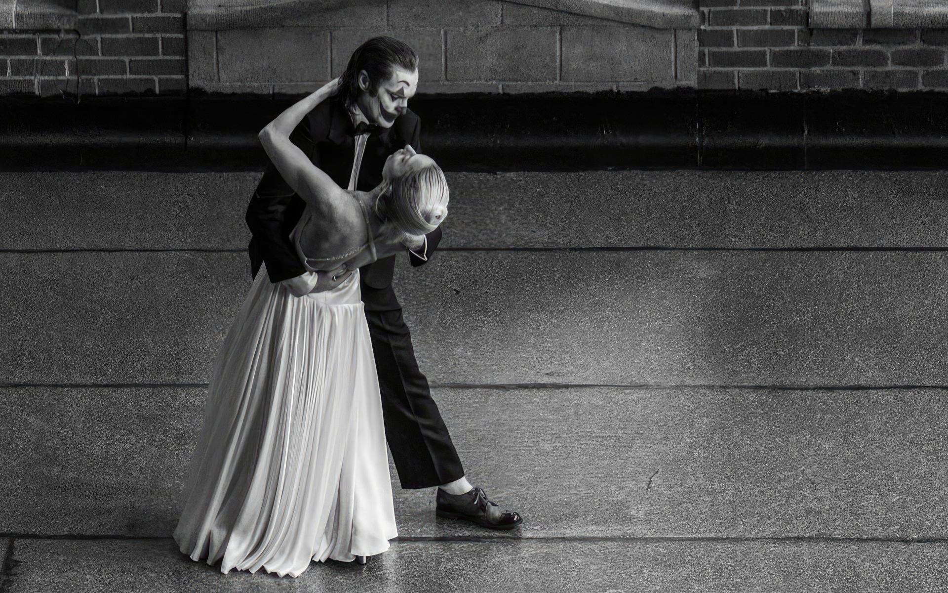 Леди Гага и Хоакин Феникс в фильме Джокер: Безумие на двоих