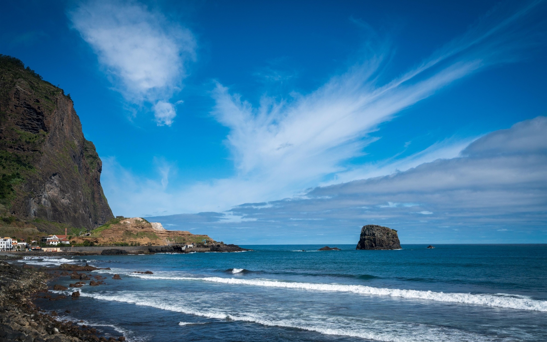 Красивое небо над океаном 