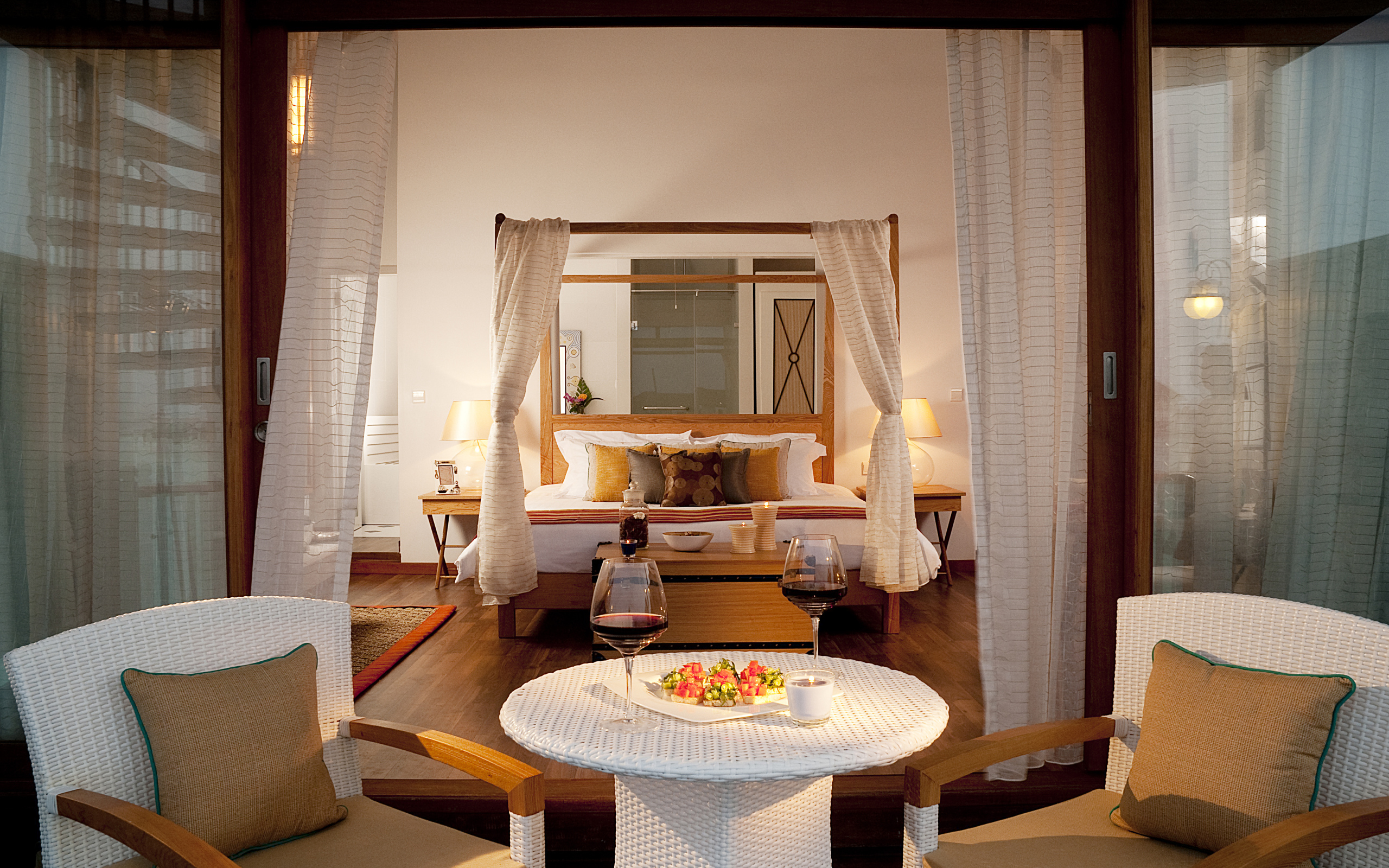 Спальня и веранда