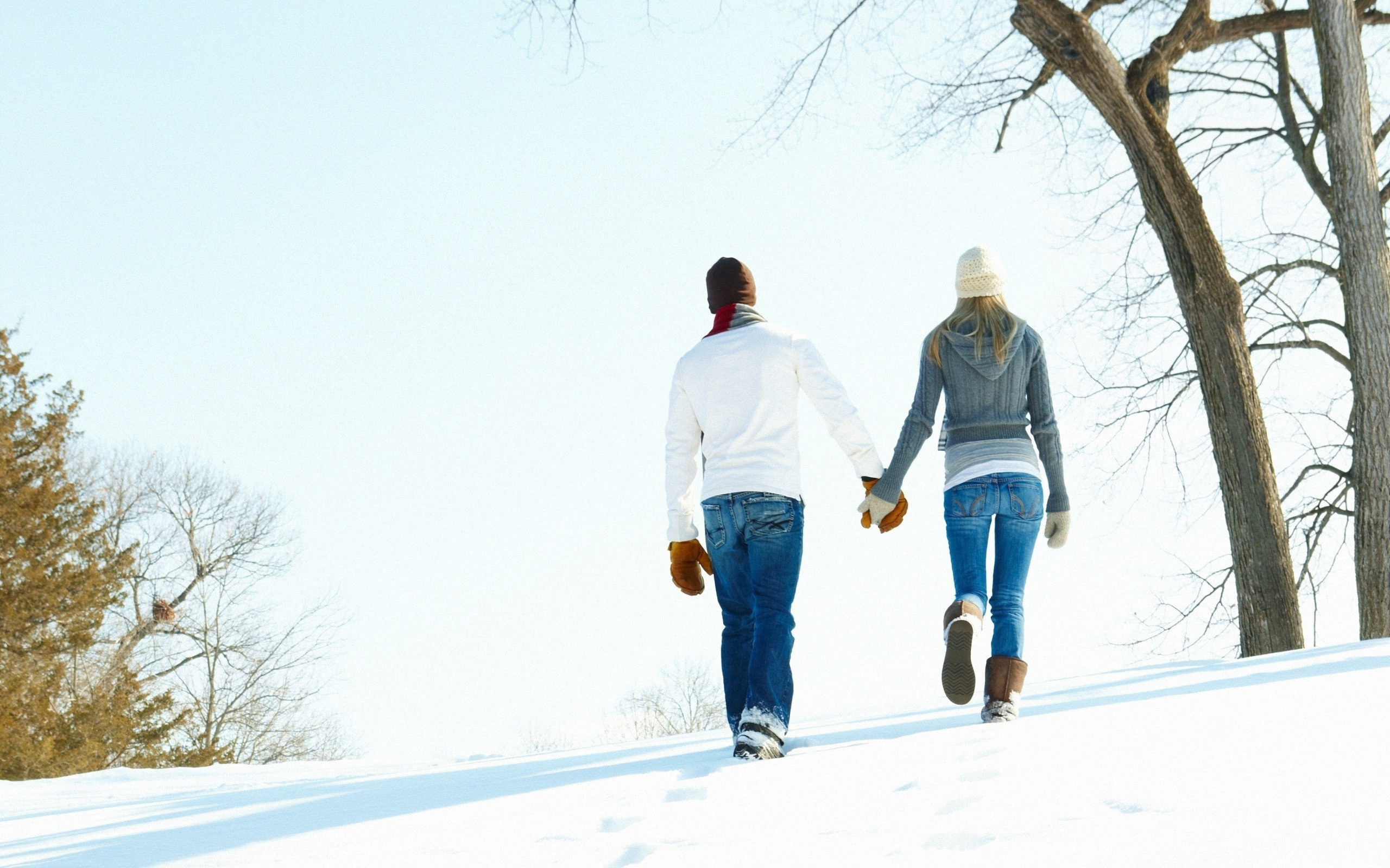 Любовь в зимнем лесу