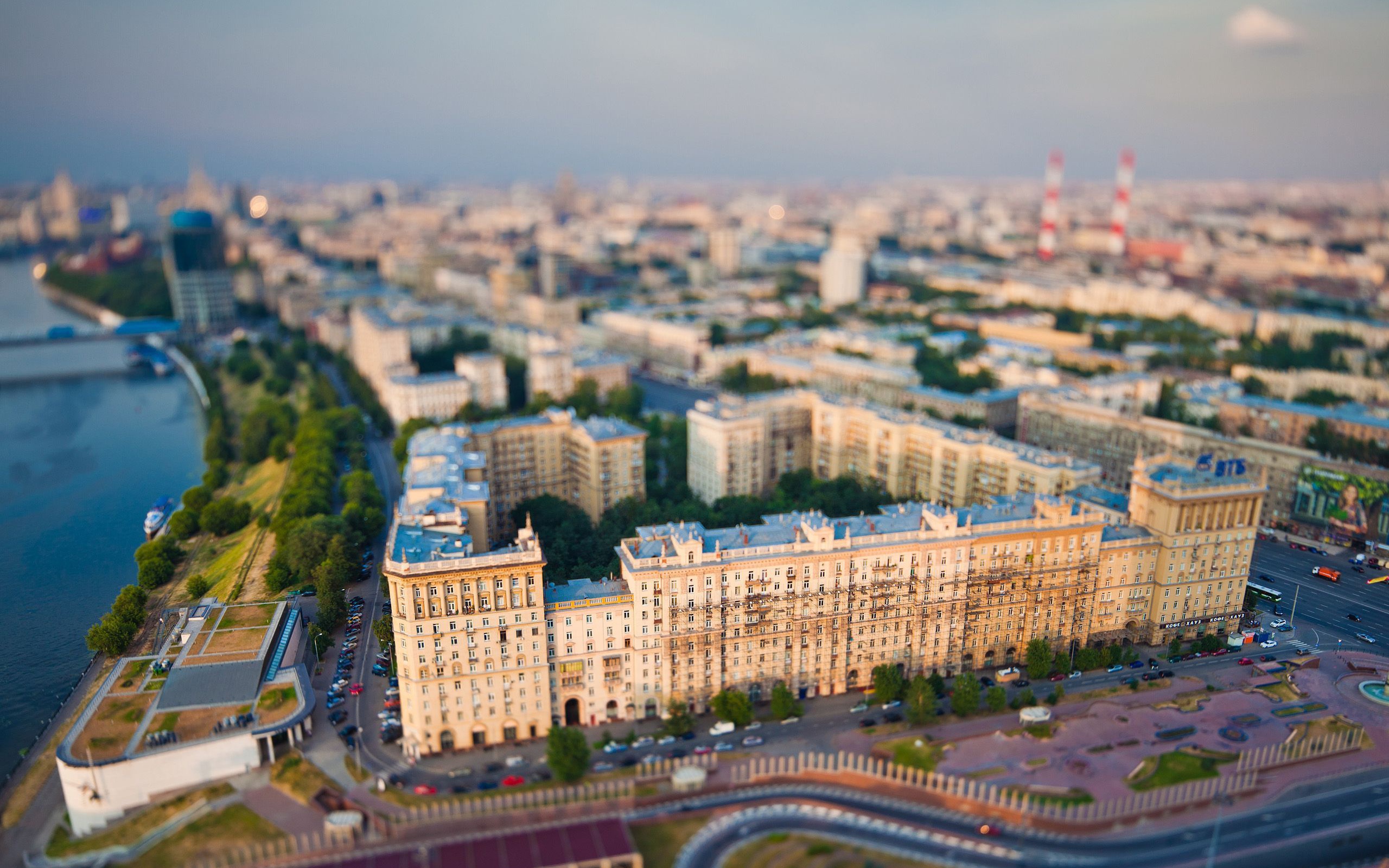 Здания в Москве