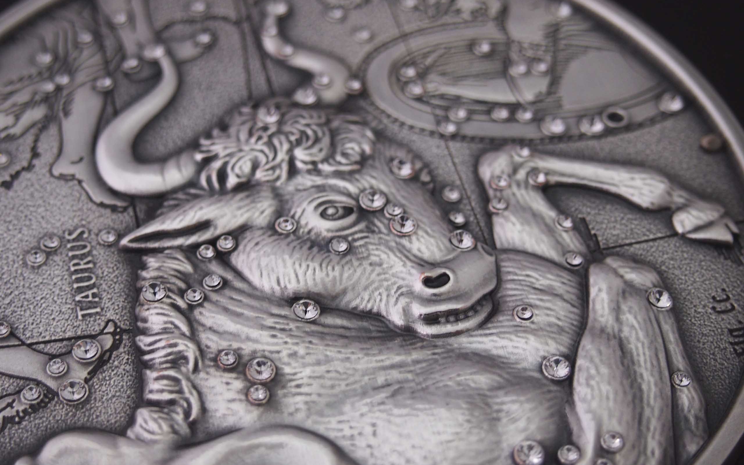 Телец на монете