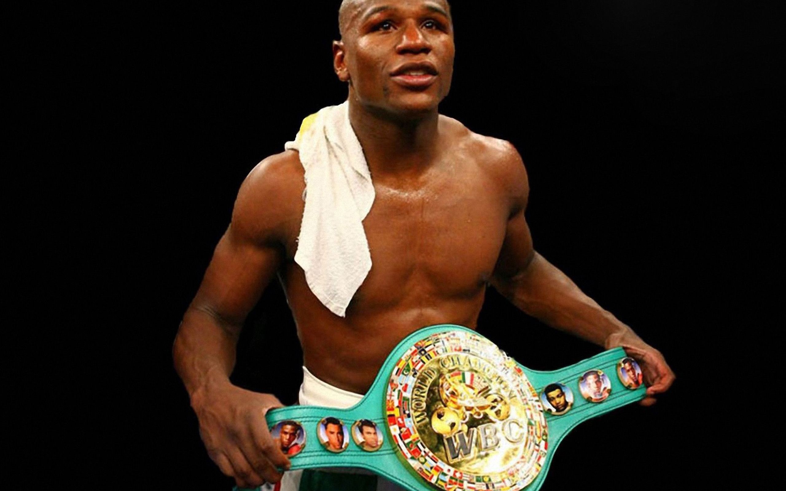 Знаменитый боксер Флойд Мэйуэзер-младший