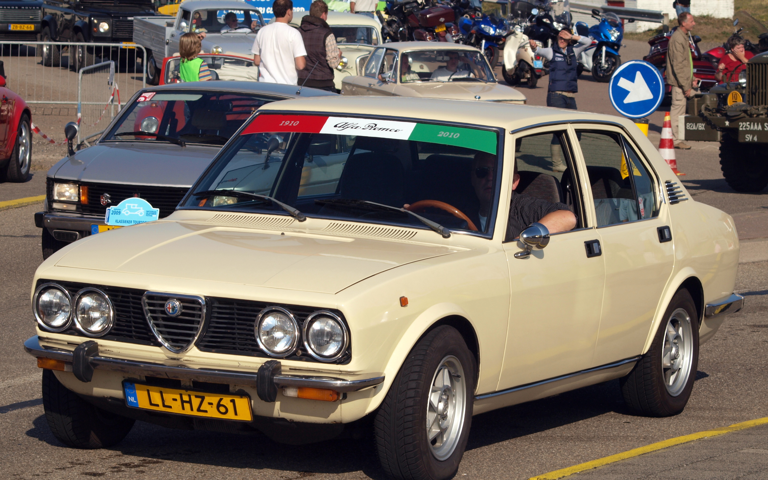 Новая машина Alfa Romeo alfetta