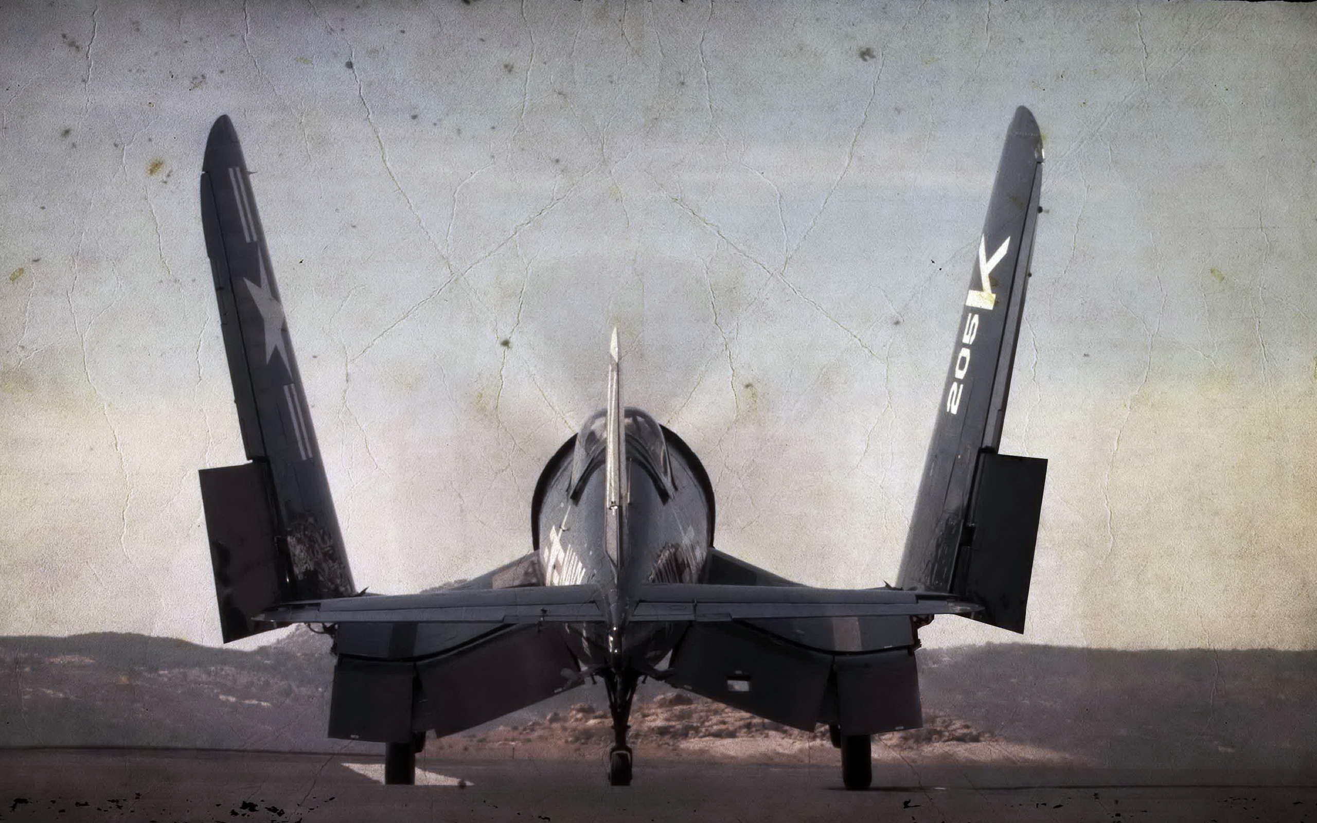 Самолет со складными крыльями