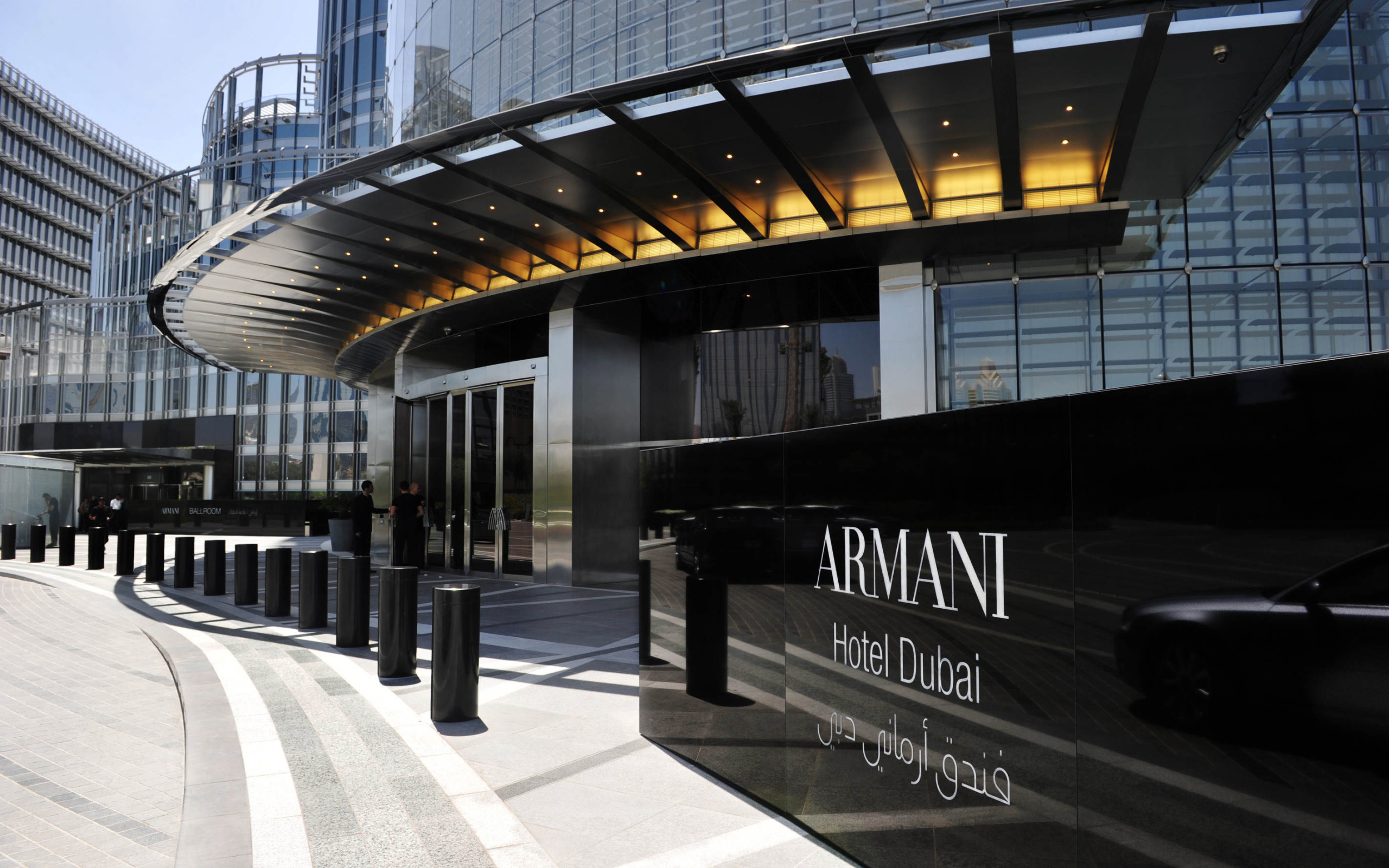 Отель в бурдж халифа дубай. Отель Армани в Бурдж Халифа. Апартаменты Армани в Бурдж Халифа. Армани Хотелс Дубай. Armani Hotel Dubai.