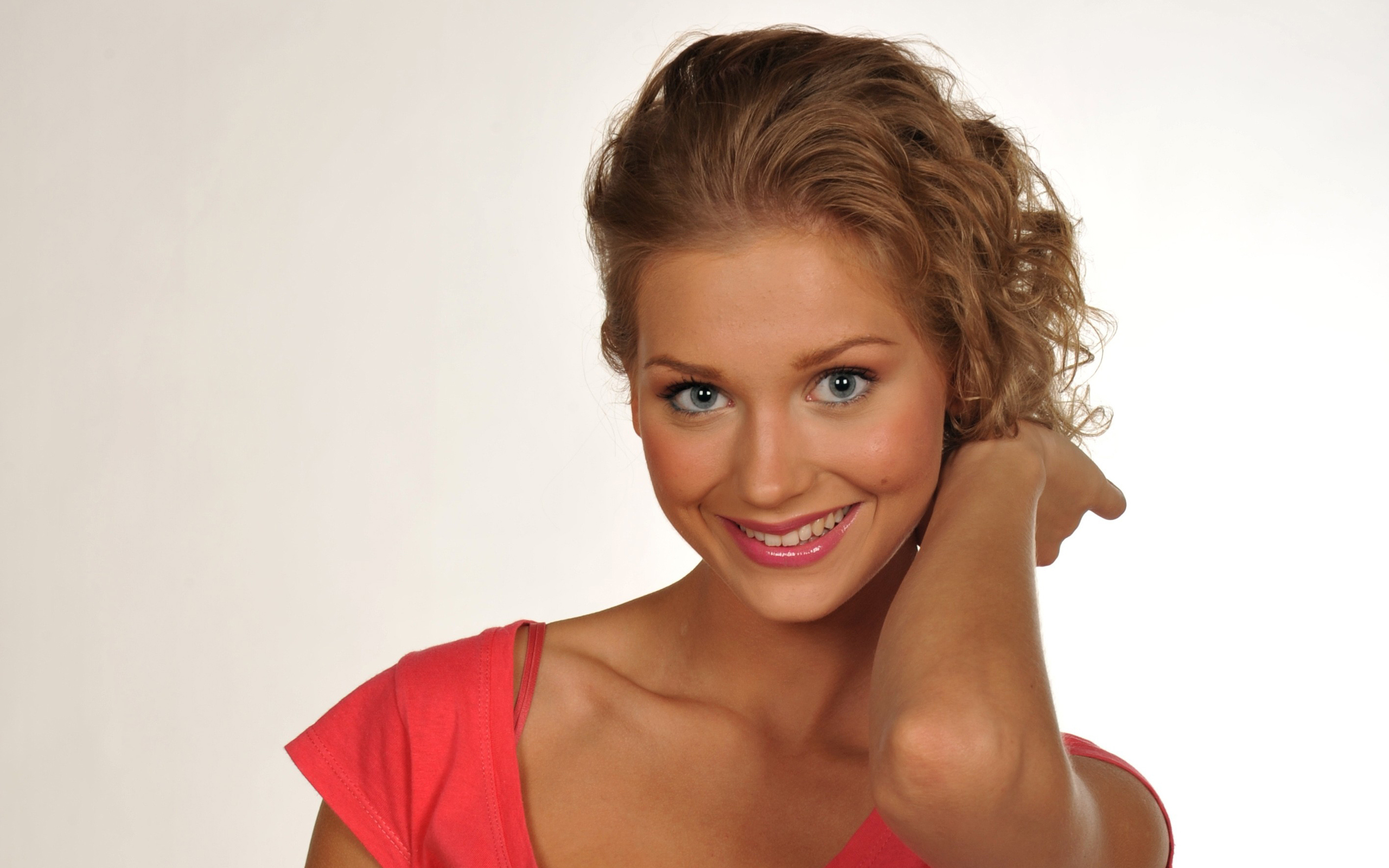 Красивая Кристина Асмус