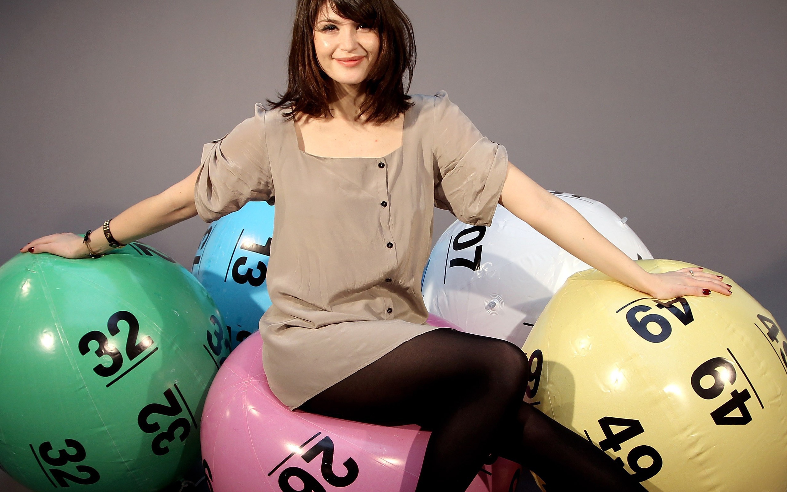 Жемма Артертон модель