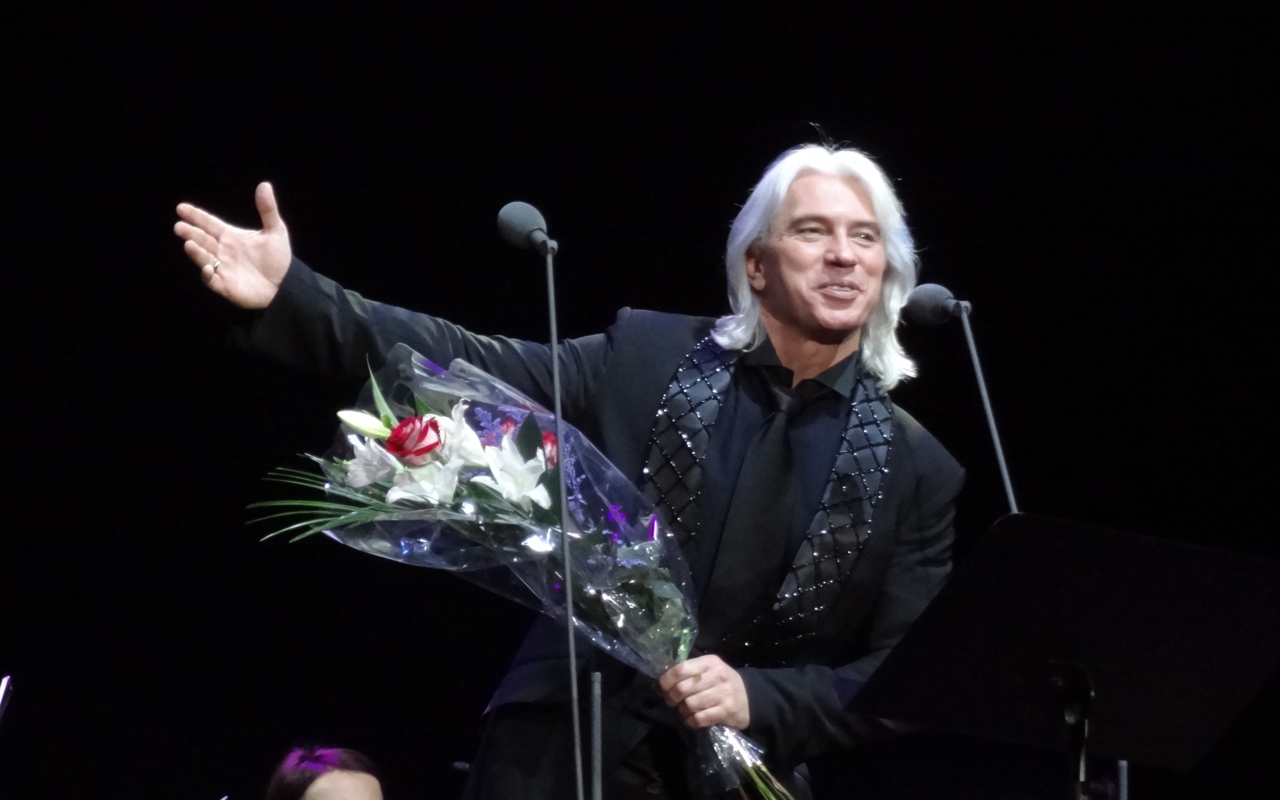 Популярный актер Дмитрий Хворостовский