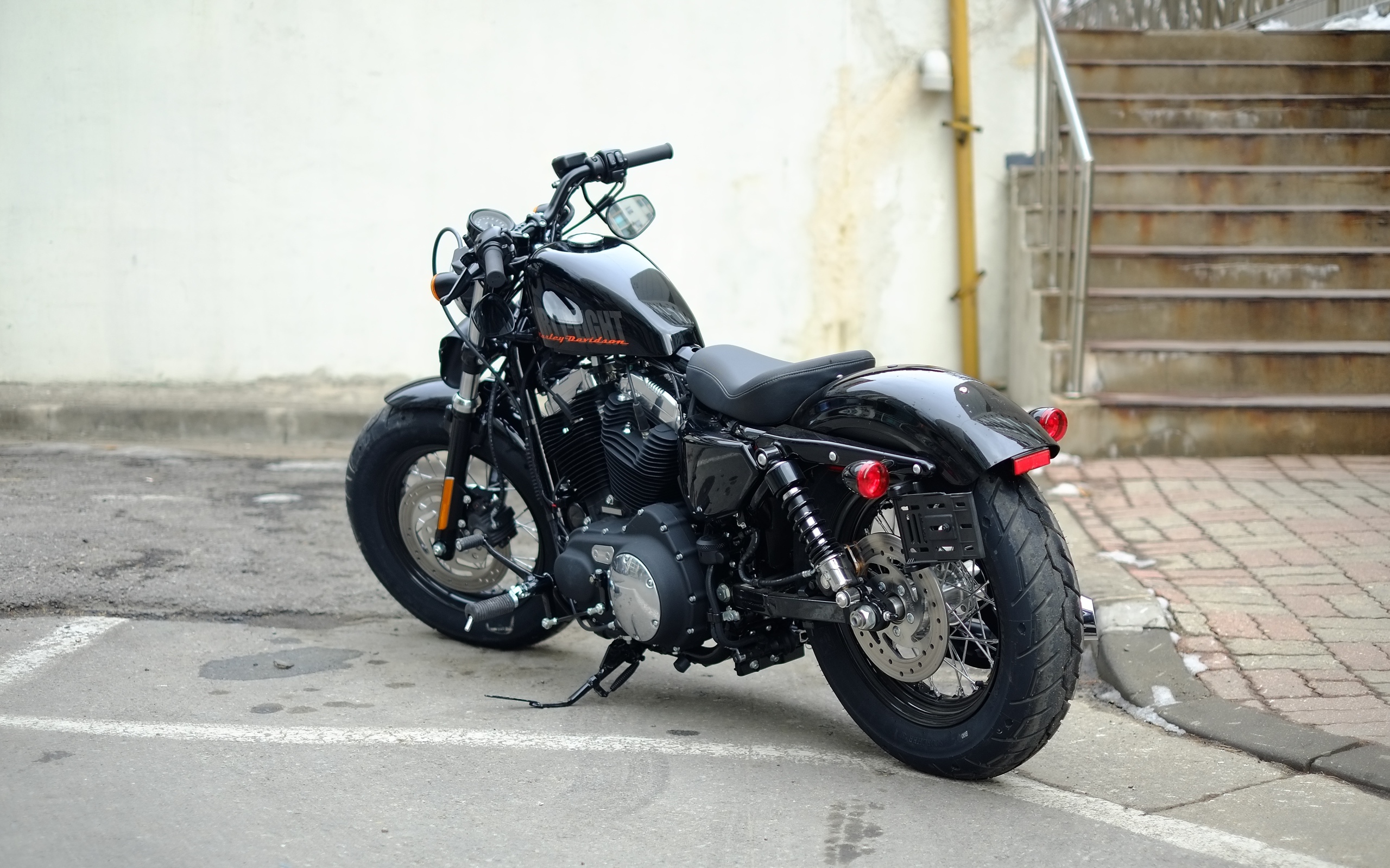 Мотоцикл модели Harley-Davidson XL 1200X Sportster Forty-Eight