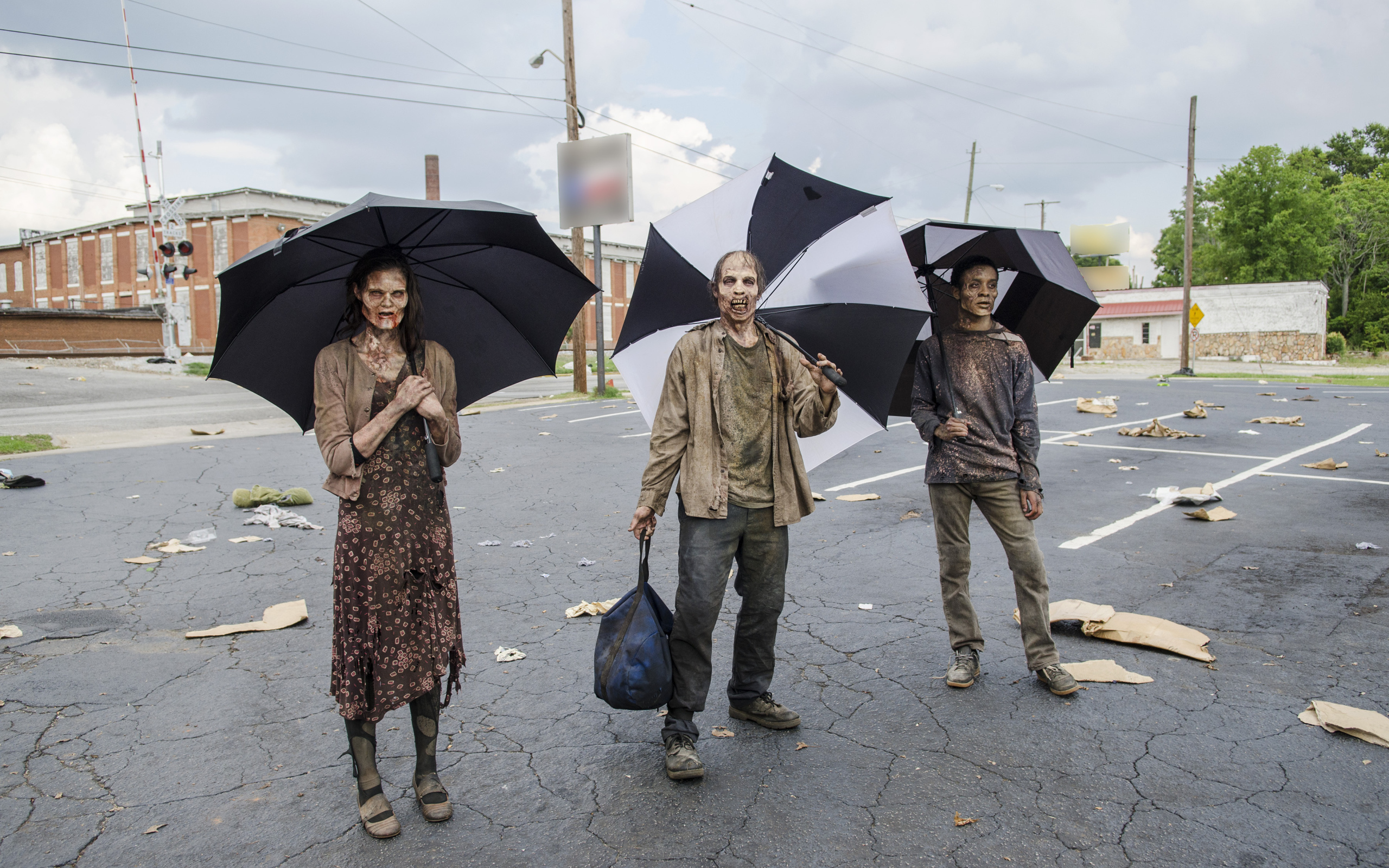 Зомби из Ходячих Мертвецов с зонтами