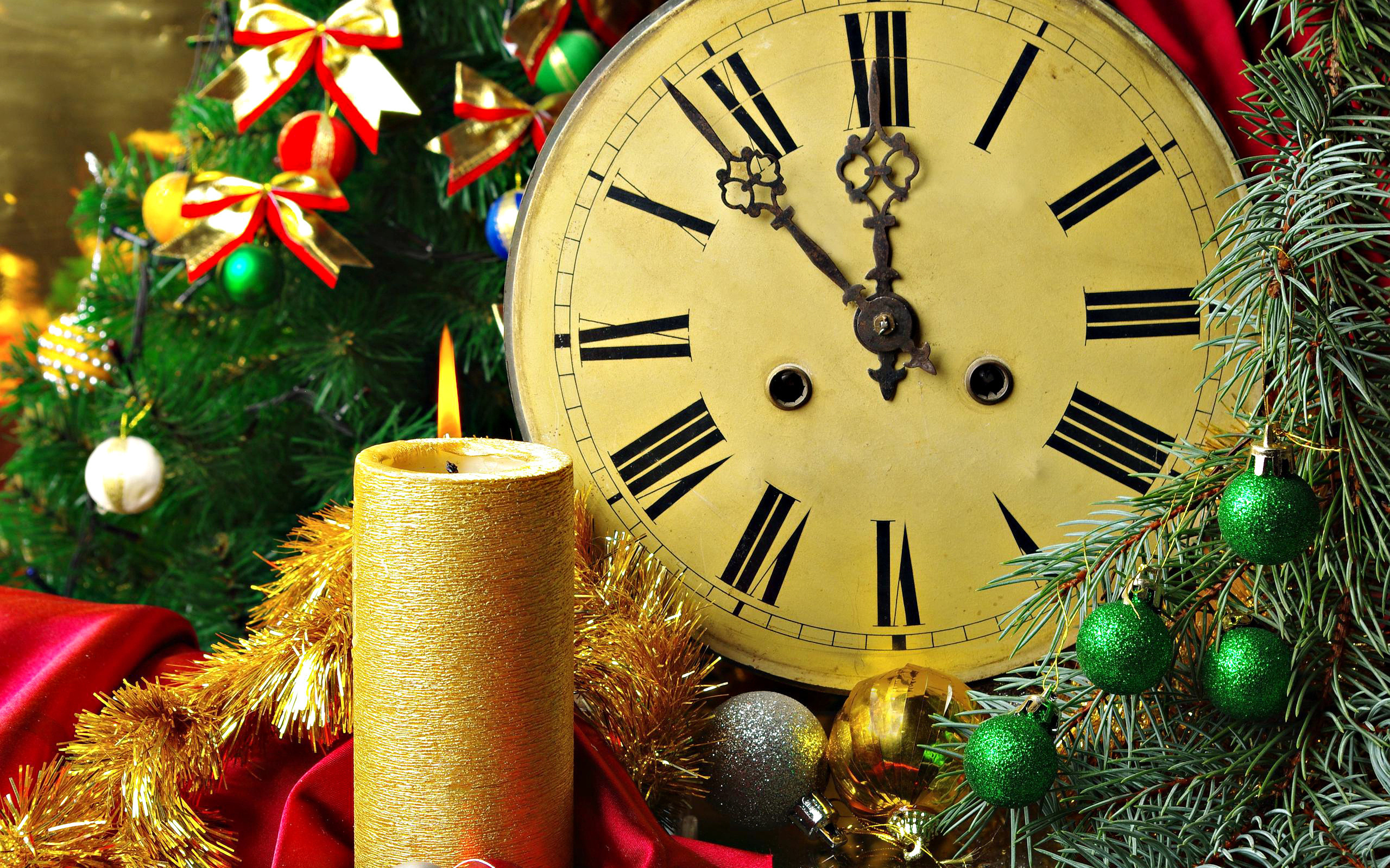 Часы двенадцать бьют на Новый год 2015