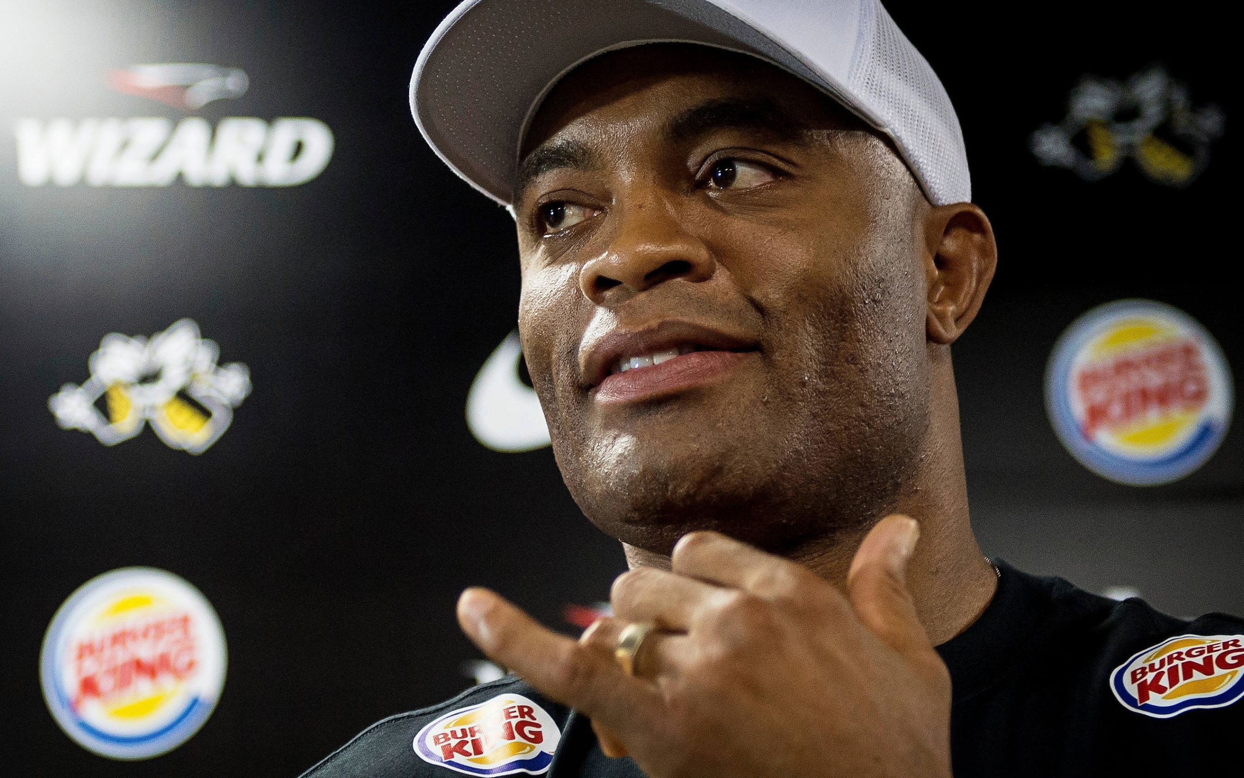 Известный боец Андерсон Силва. Паук