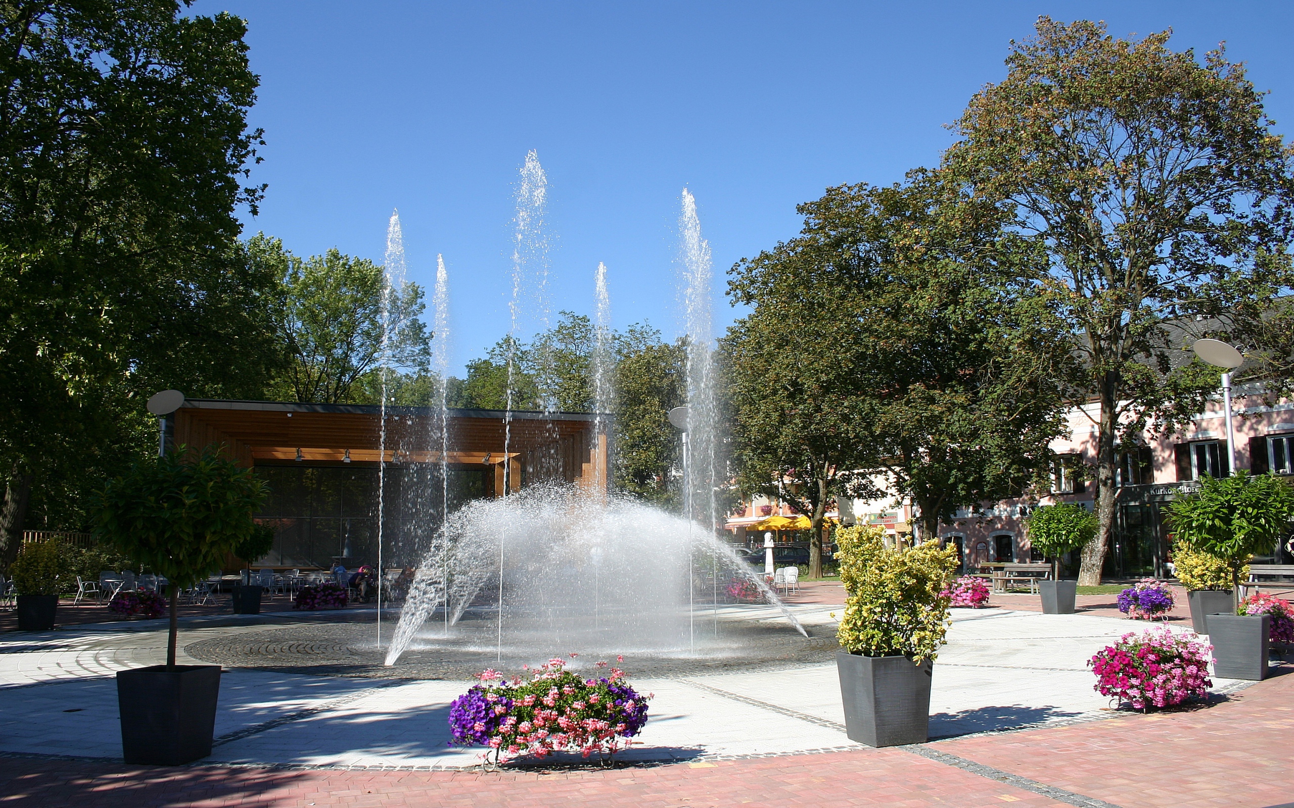 Фонтан на курорте Бад Татцмансдорф, Австрия