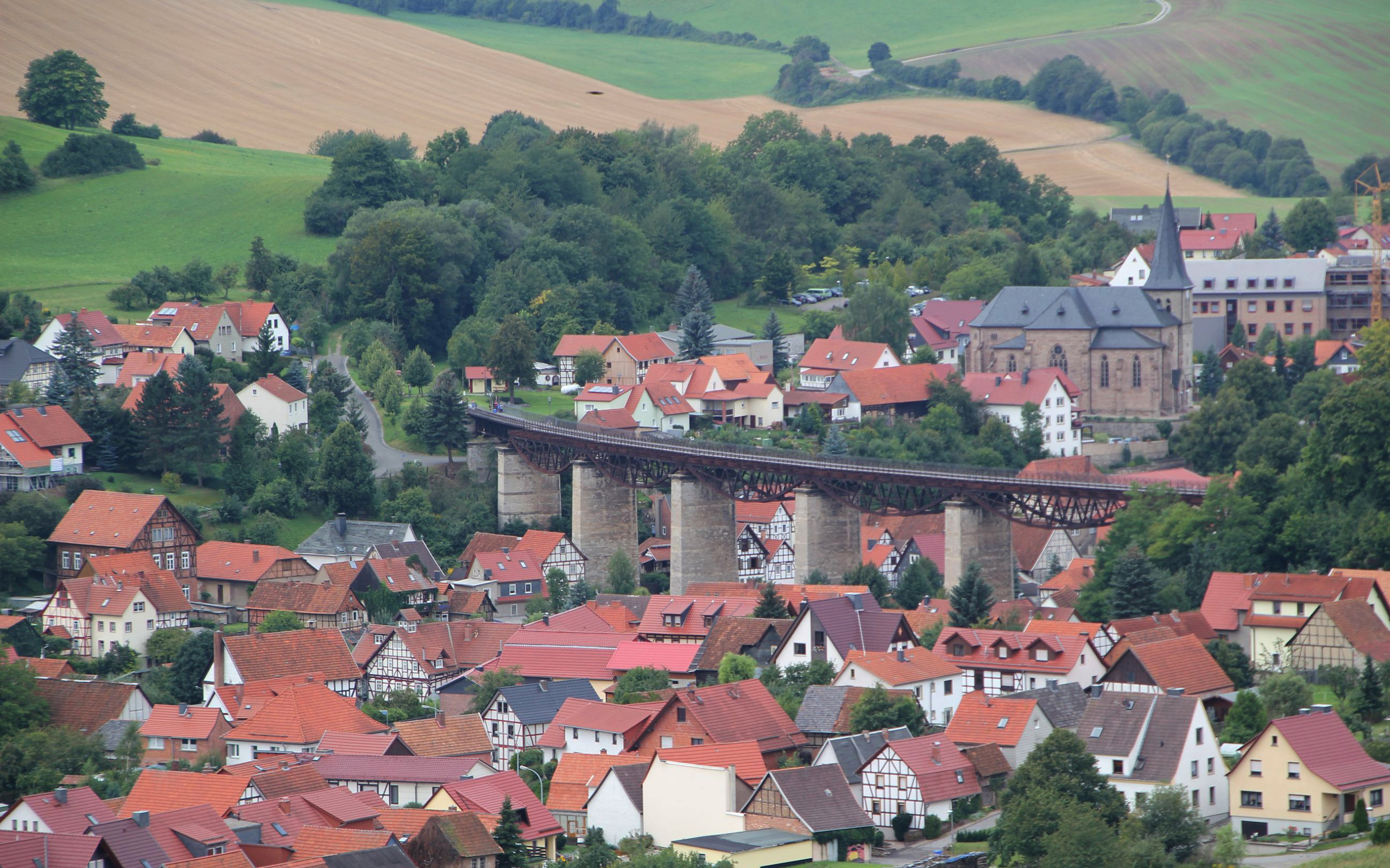 Городские здания в городе Лэнгенфельд, Австрия