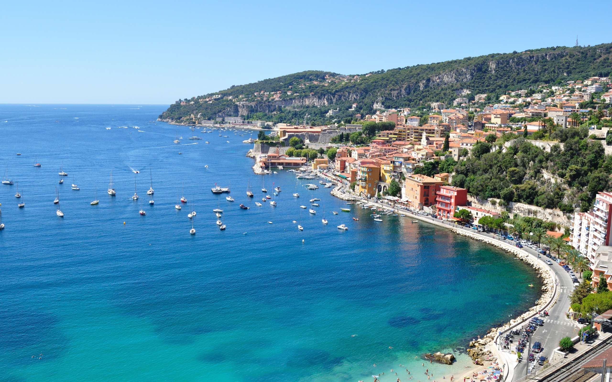 Голубая лагуна на Лазурном берегу, Франция