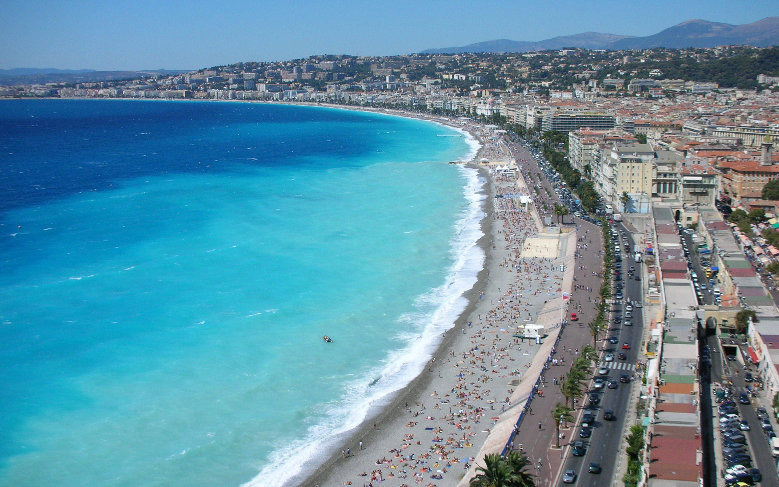 Лазурный берег в городе Ницца, Франция